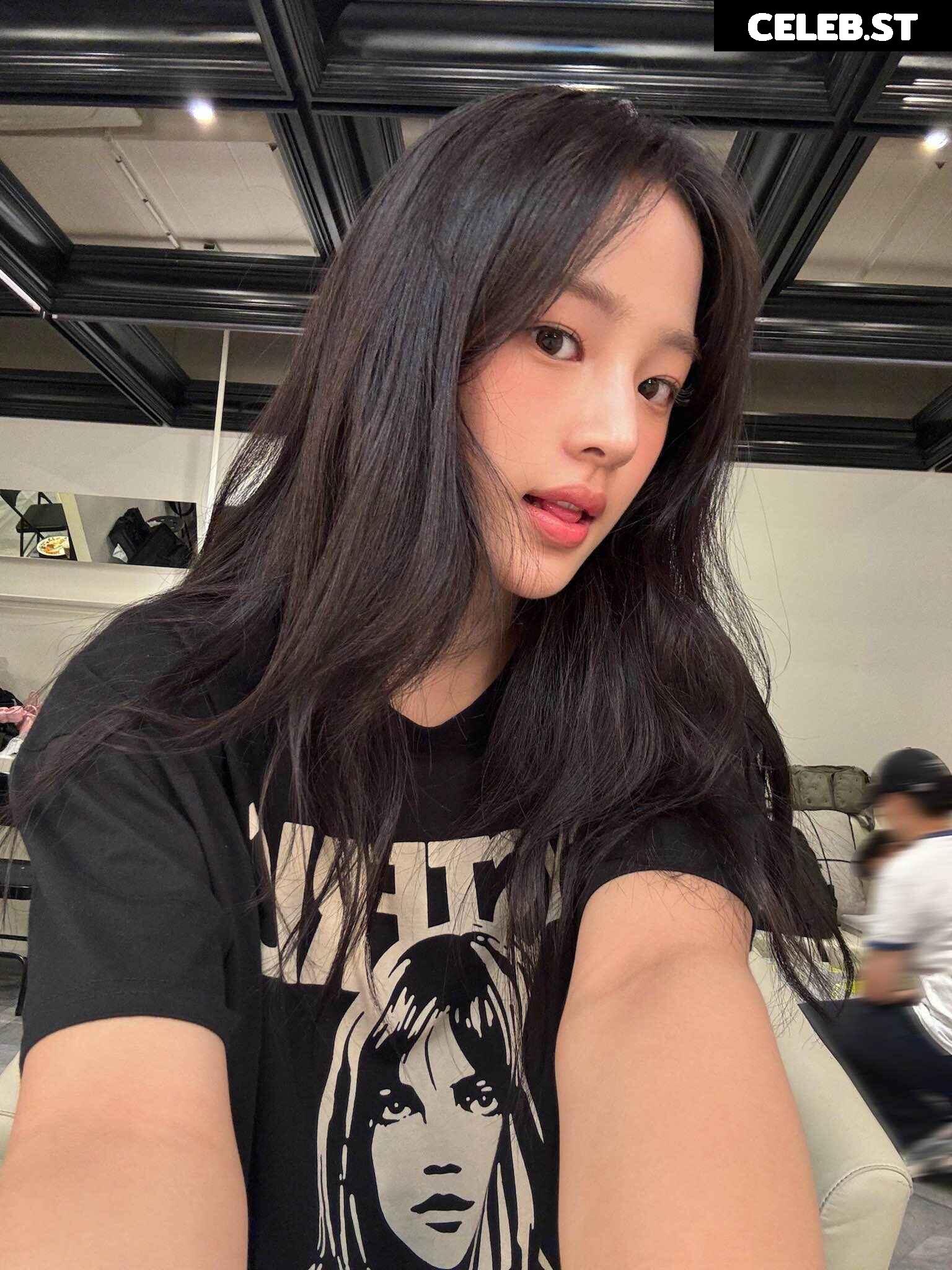 Minji (NewJeans) Image 22955504