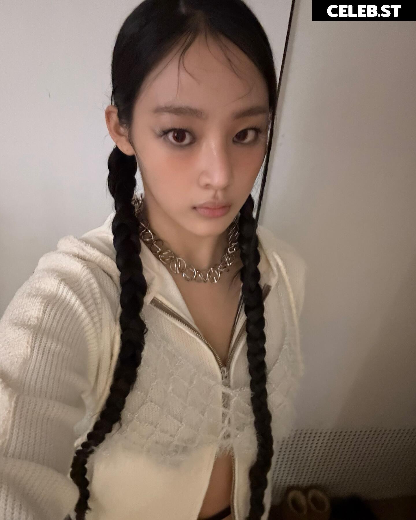 Minji (NewJeans) Image 22955788