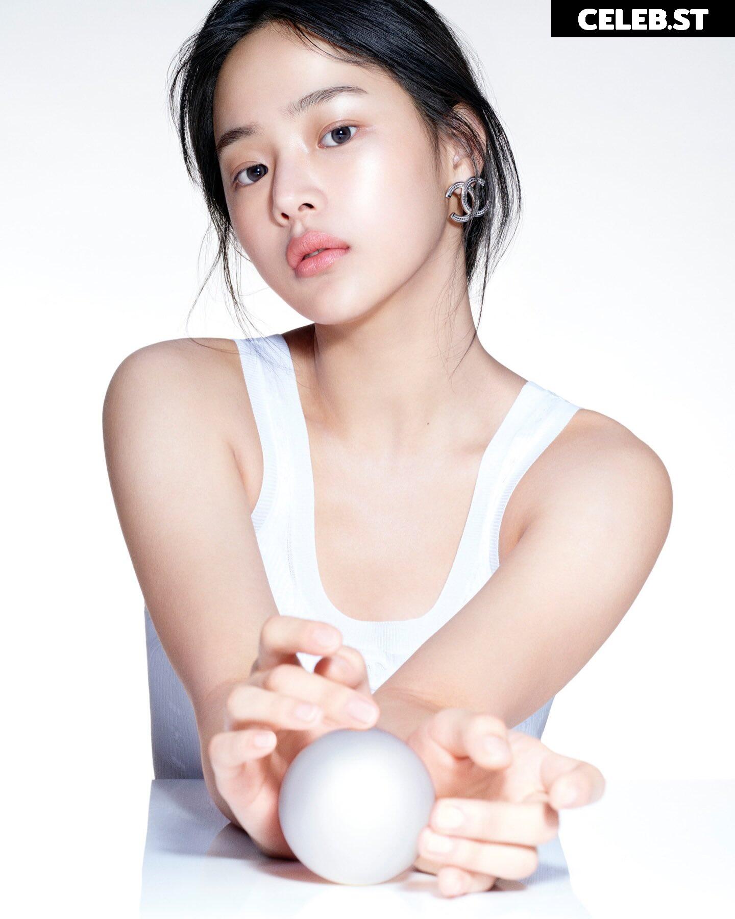 Minji (NewJeans) Image 22955720