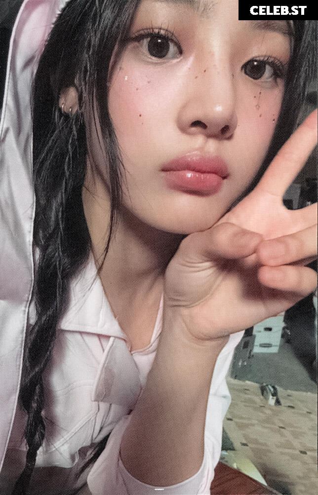 Minji (NewJeans) Image 22955629