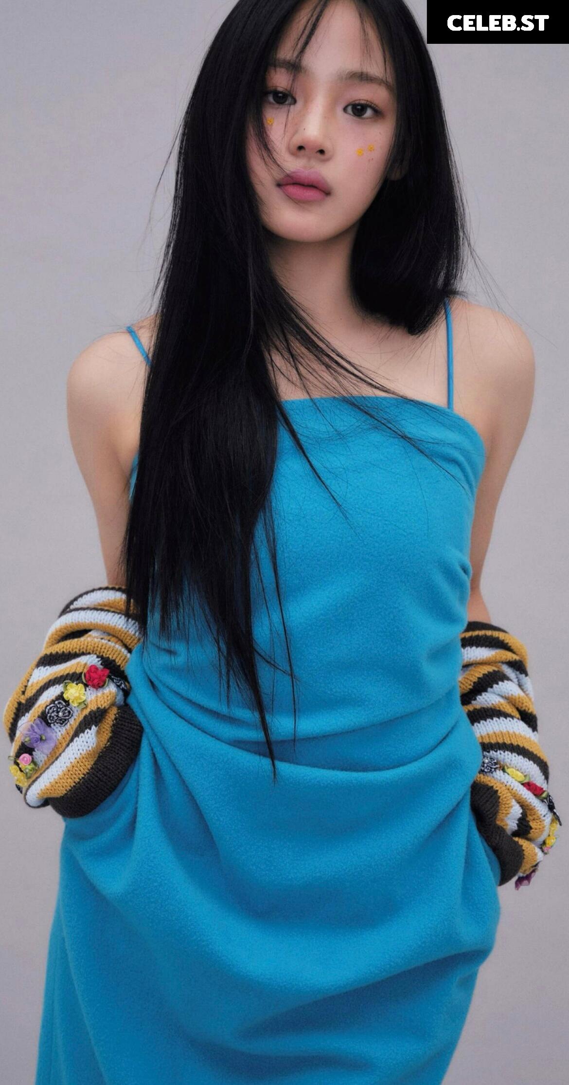 Minji (NewJeans) Image 22955610