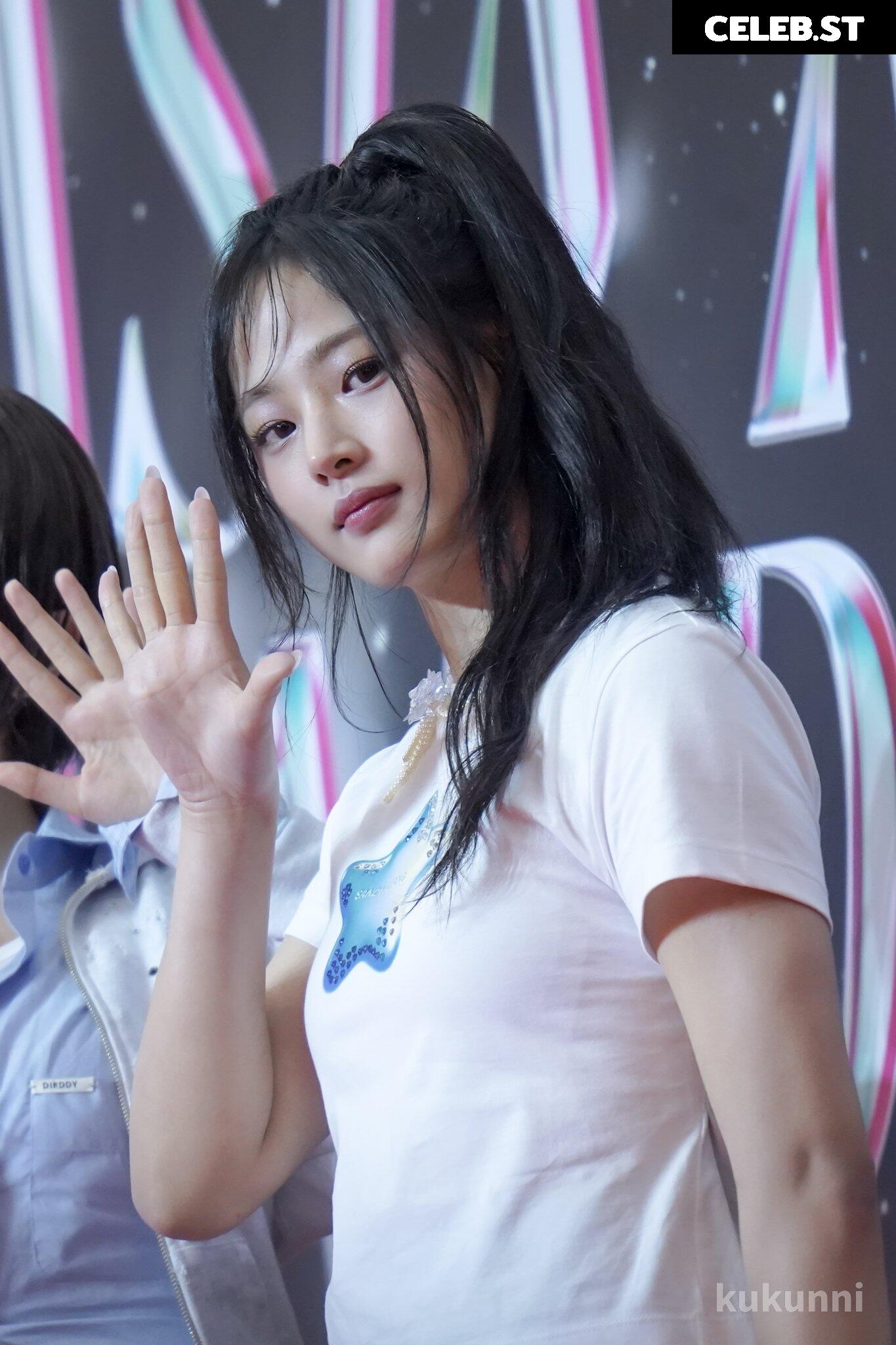 Minji (NewJeans) Image 22955663