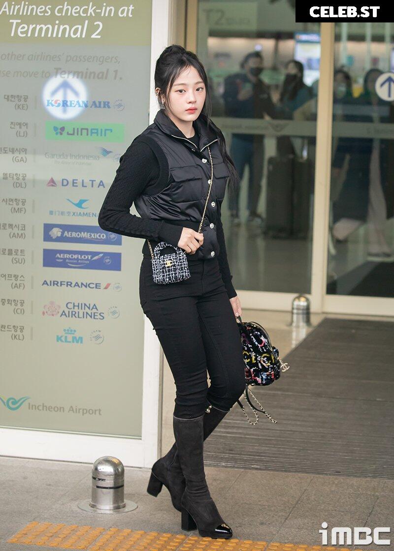 Minji (NewJeans) Image 22955192
