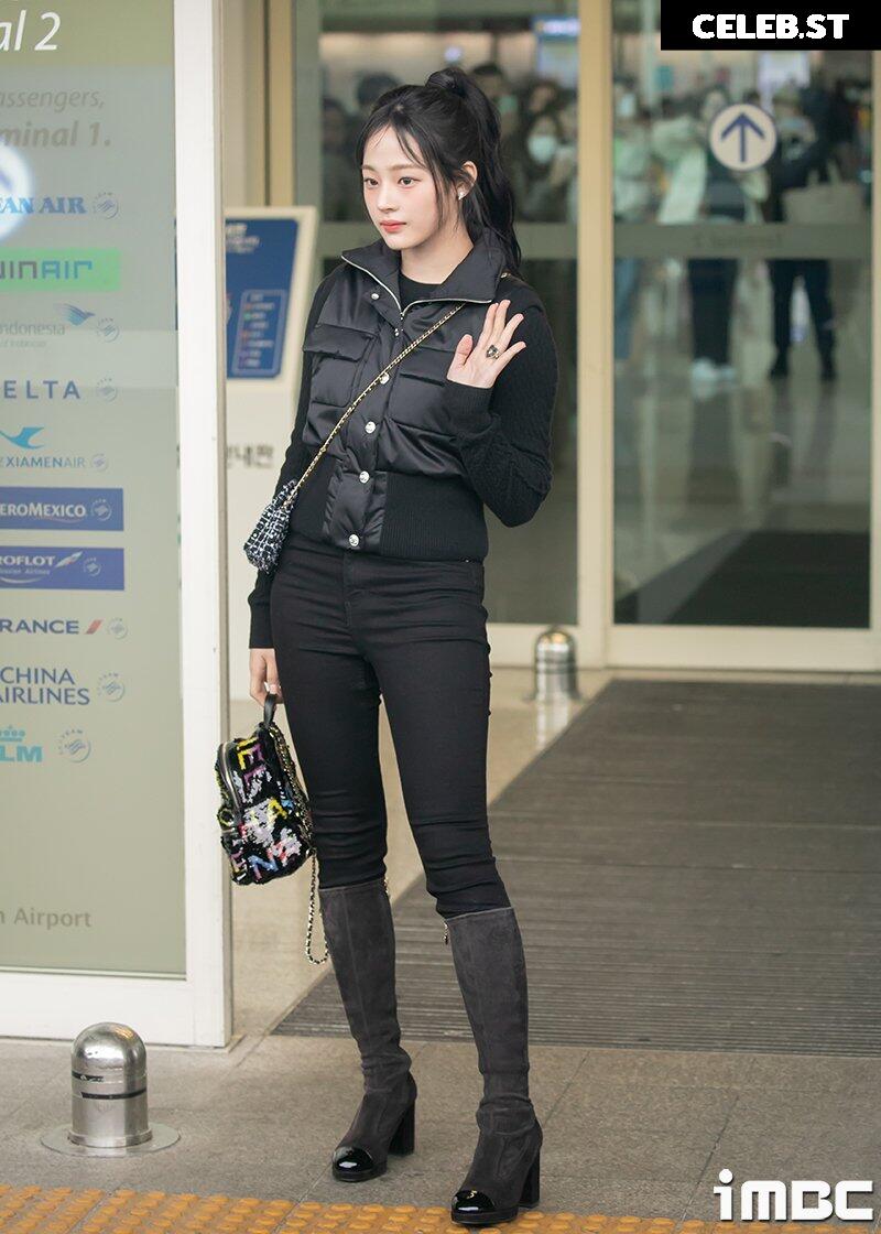 Minji (NewJeans) Image 22955196