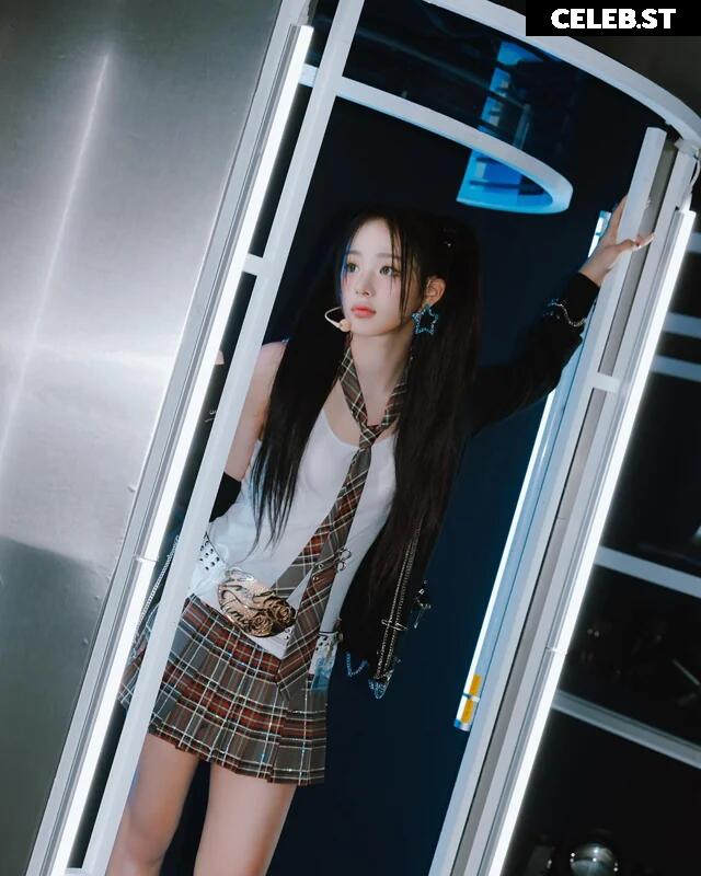 Minji (NewJeans) Image 22955134