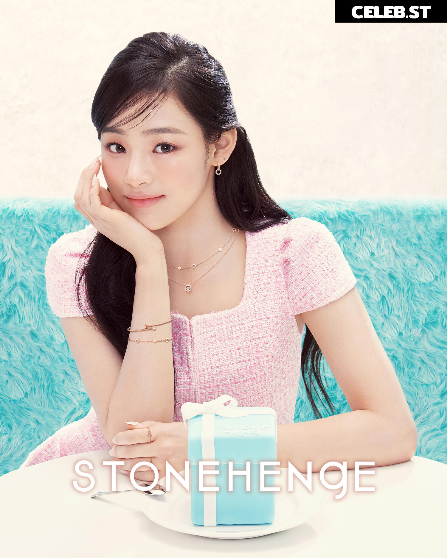 Minji (NewJeans) Image 22955144