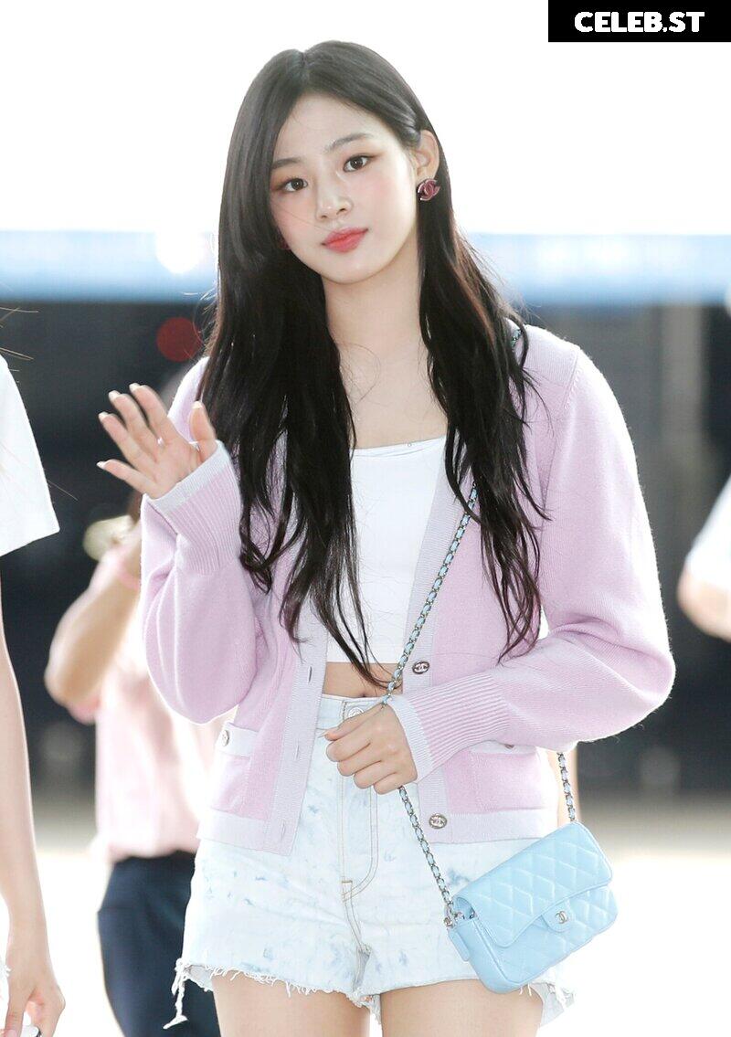 Minji (NewJeans) Image 22955084