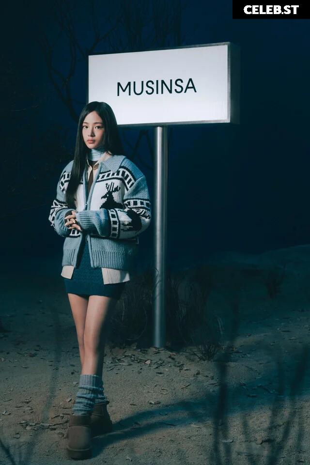 Minji (NewJeans) Image 22955055