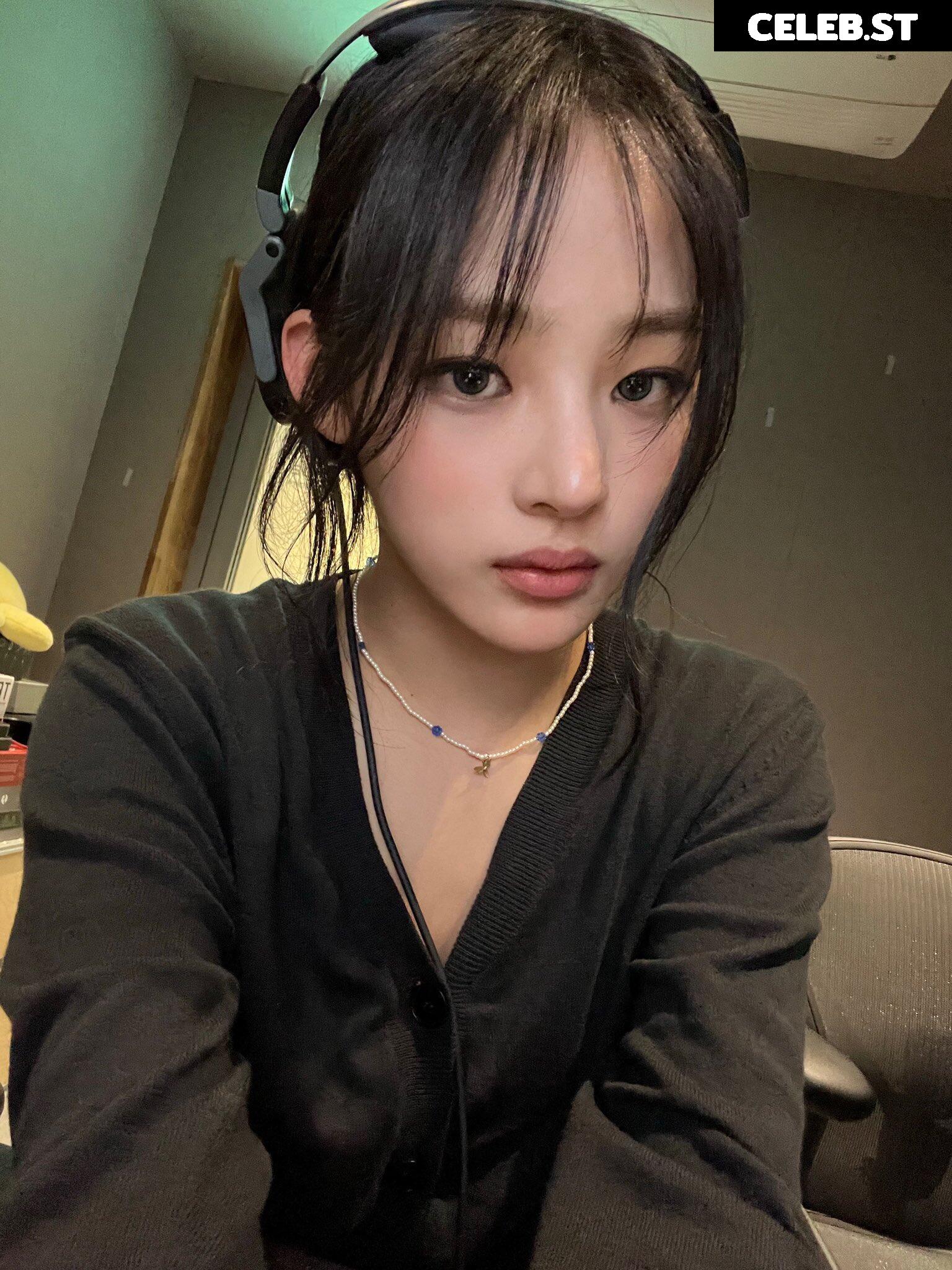 Minji (NewJeans) Image 22955312