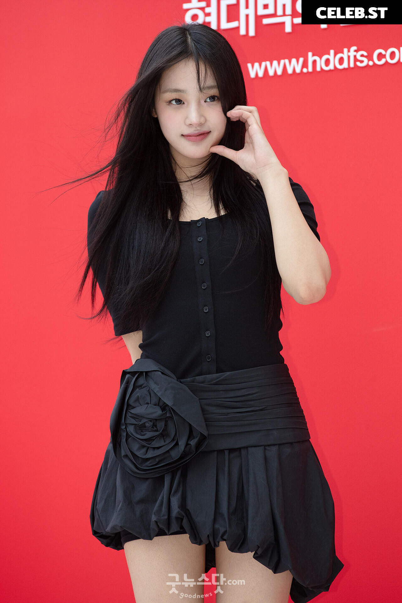 Minji (NewJeans) Image 22955317