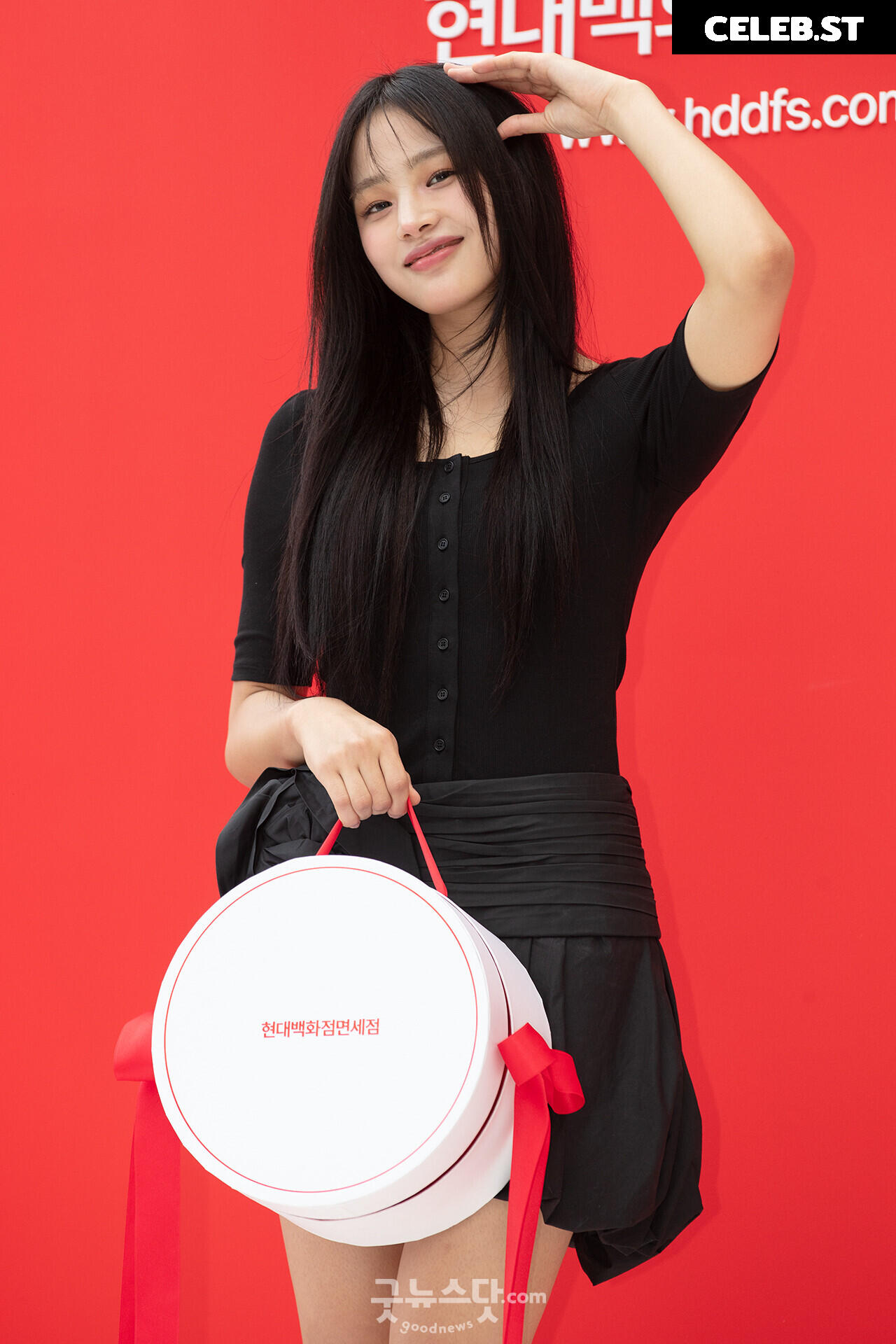 Minji (NewJeans) Image 22955316