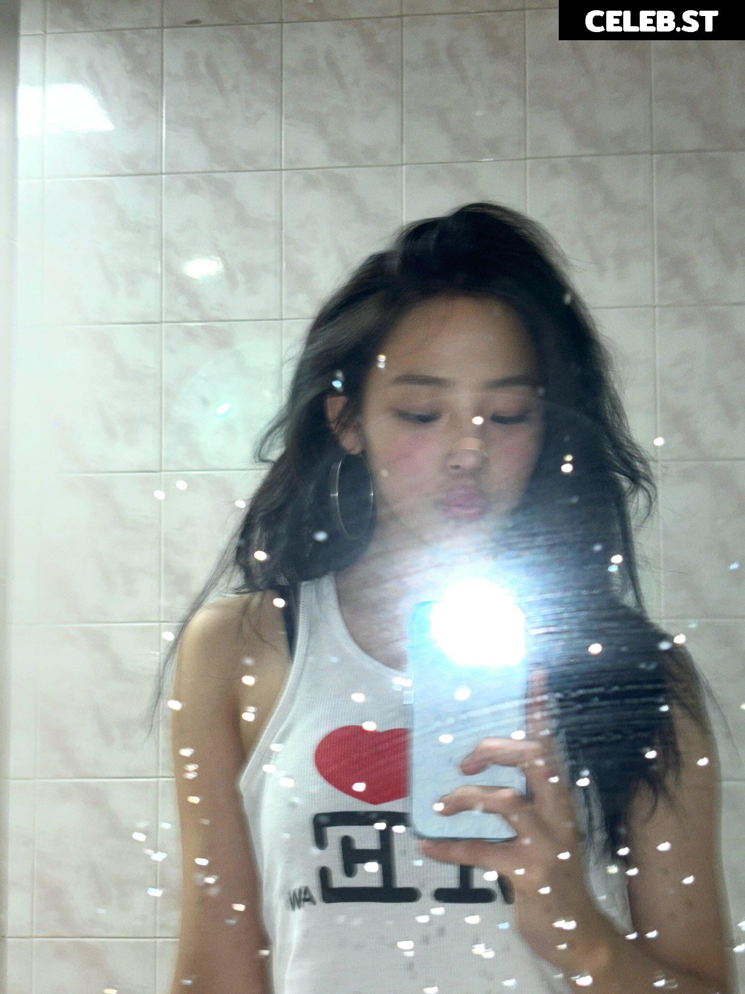 Minji (NewJeans) Image 22955302