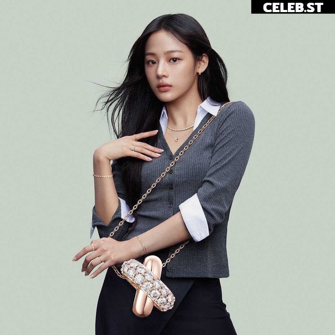 Minji (NewJeans) Image 22955362