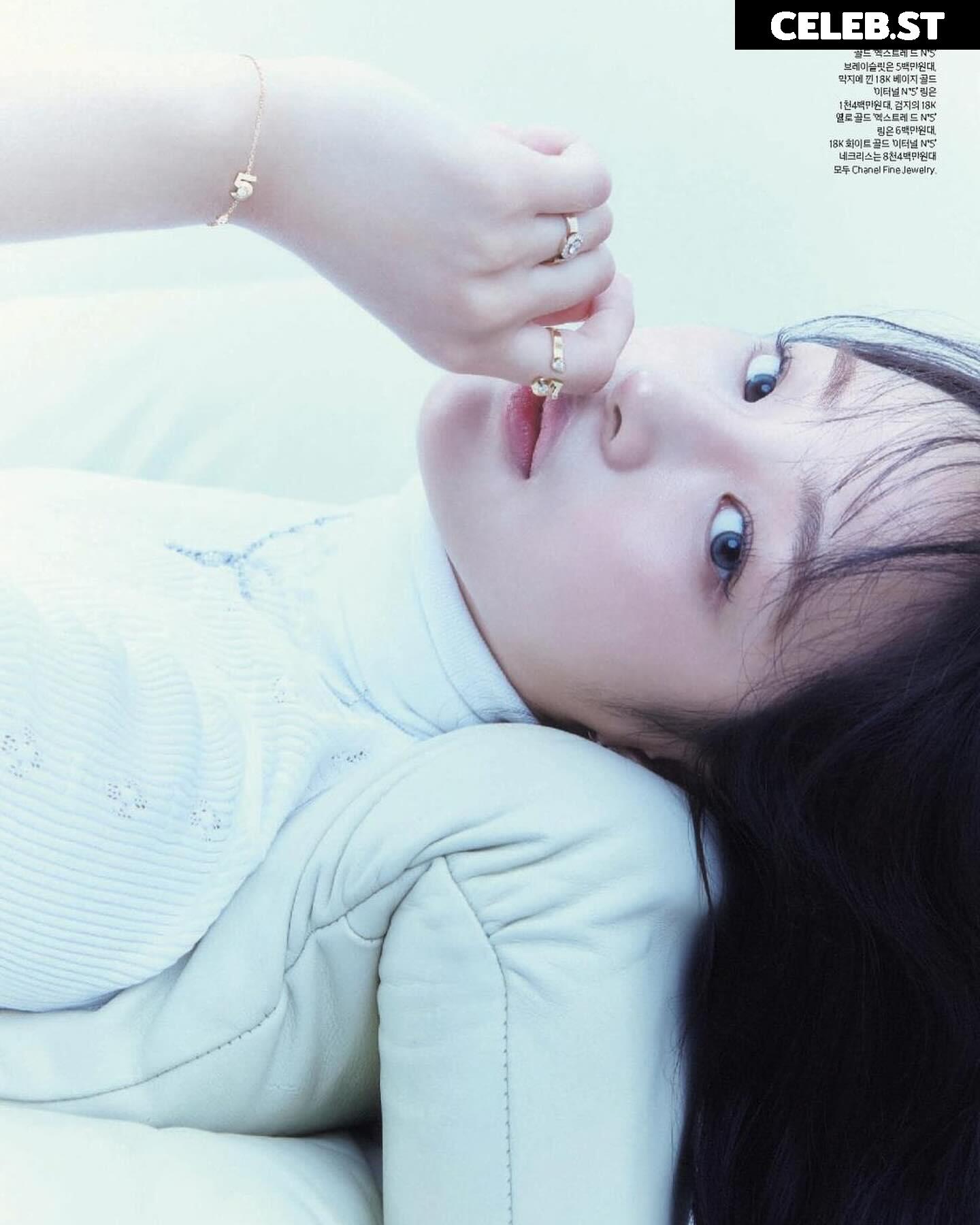 Minji (NewJeans) Image 22955377