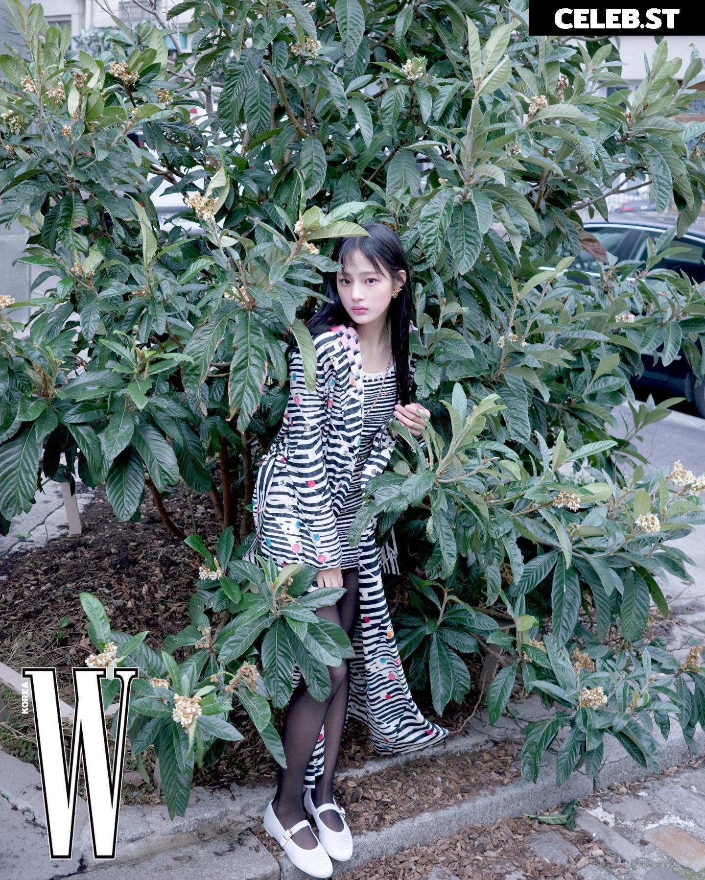 Minji (NewJeans) Image 22955282