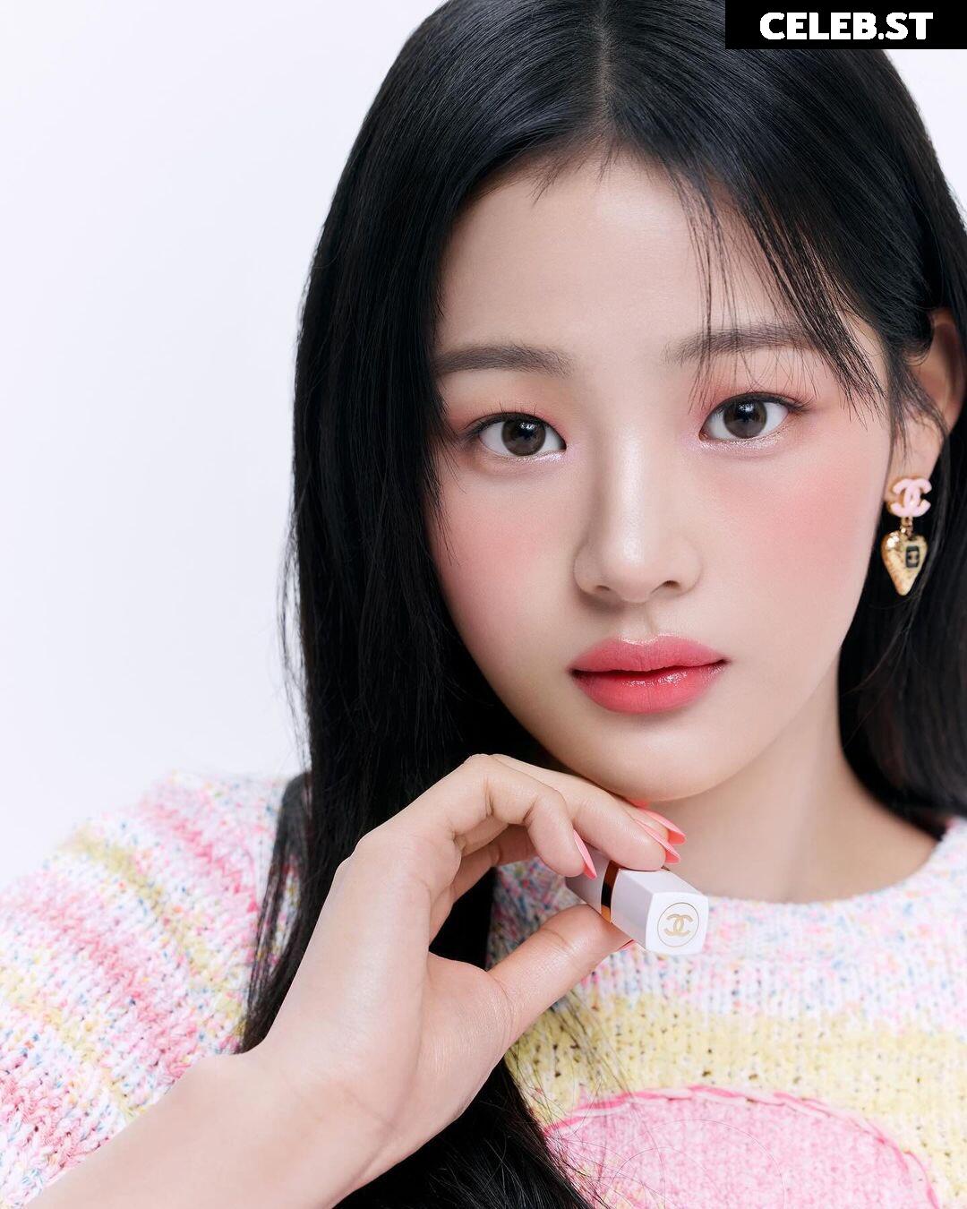 Minji (NewJeans) Image 22955215