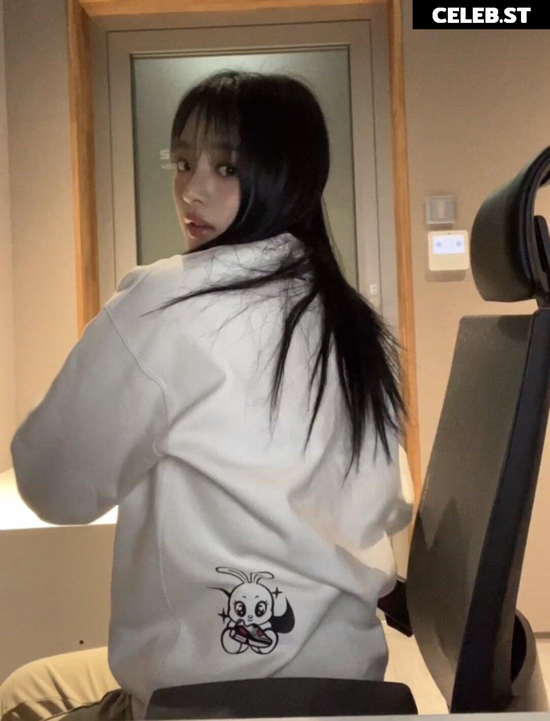 Minji (NewJeans) Image 22955254