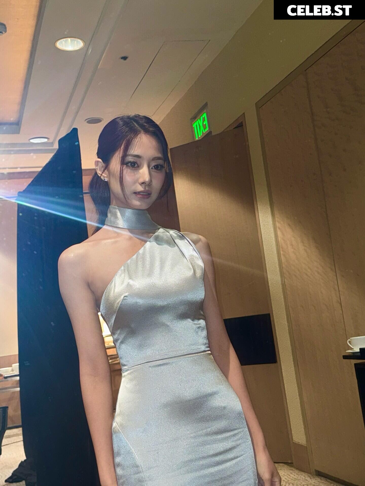 Tzuyu (Chiu Chú-jû) | Twice Image 22957112