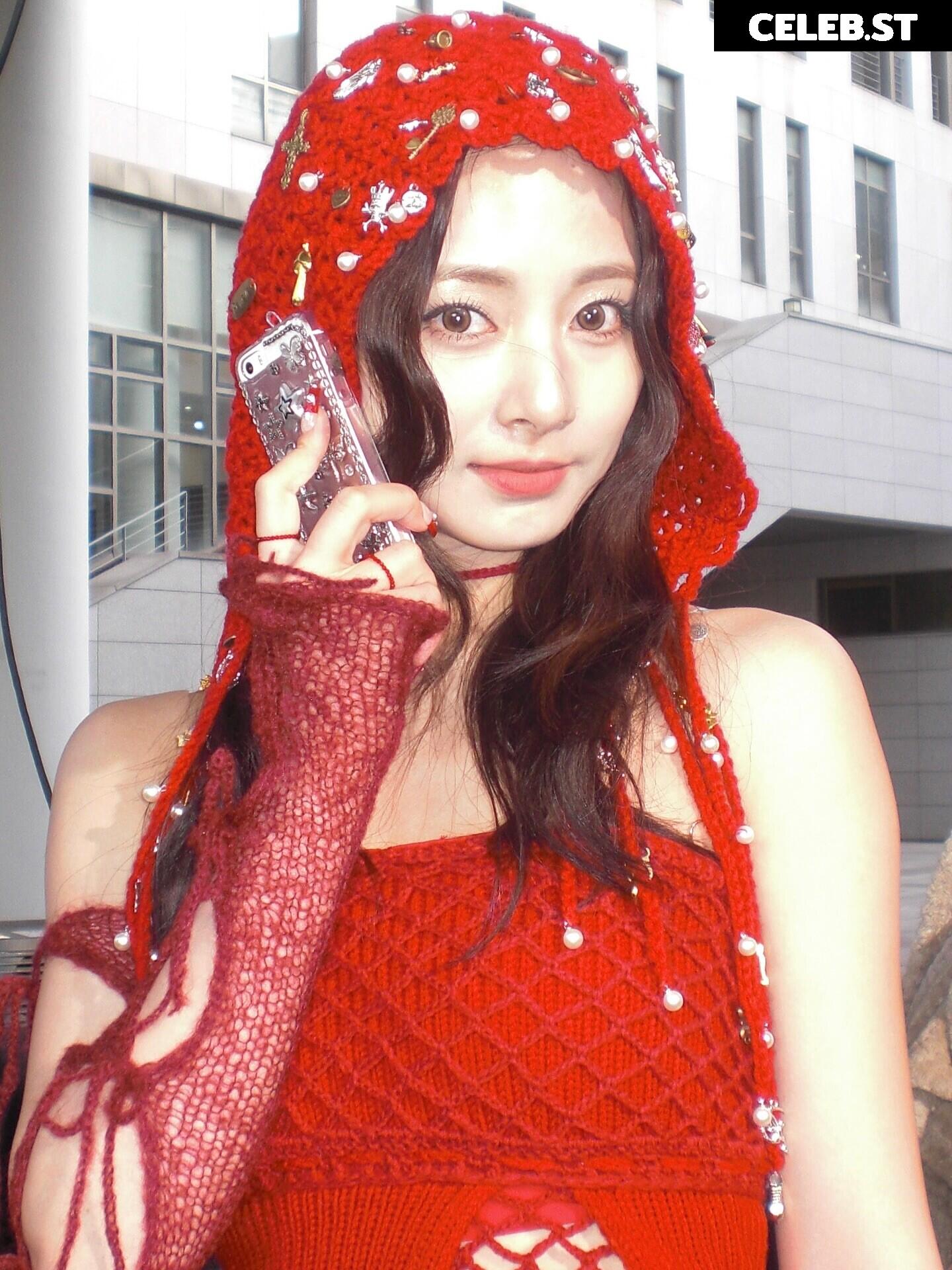 Tzuyu (Chiu Chú-jû) | Twice Image 22957103