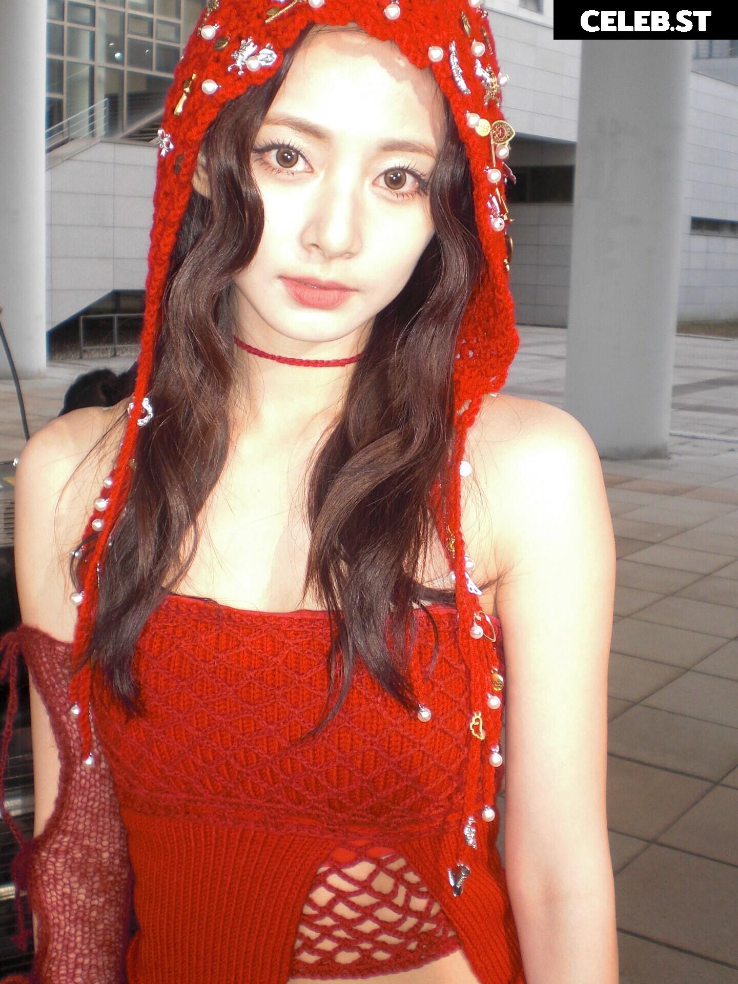 Tzuyu (Chiu Chú-jû) | Twice Image 22957105