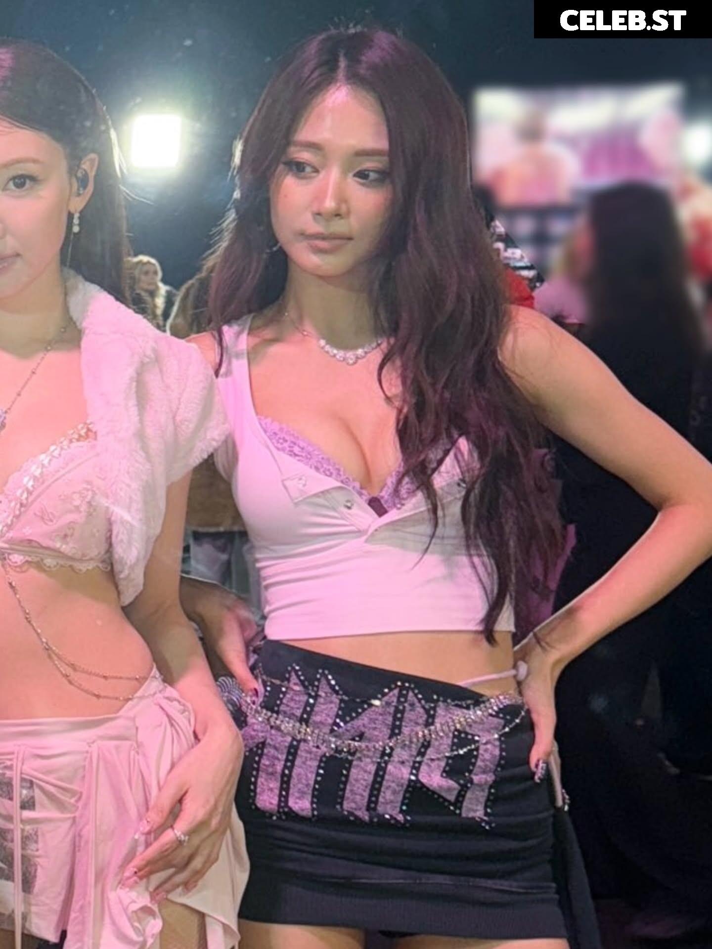Tzuyu (Chiu Chú-jû) | Twice Image 22957167