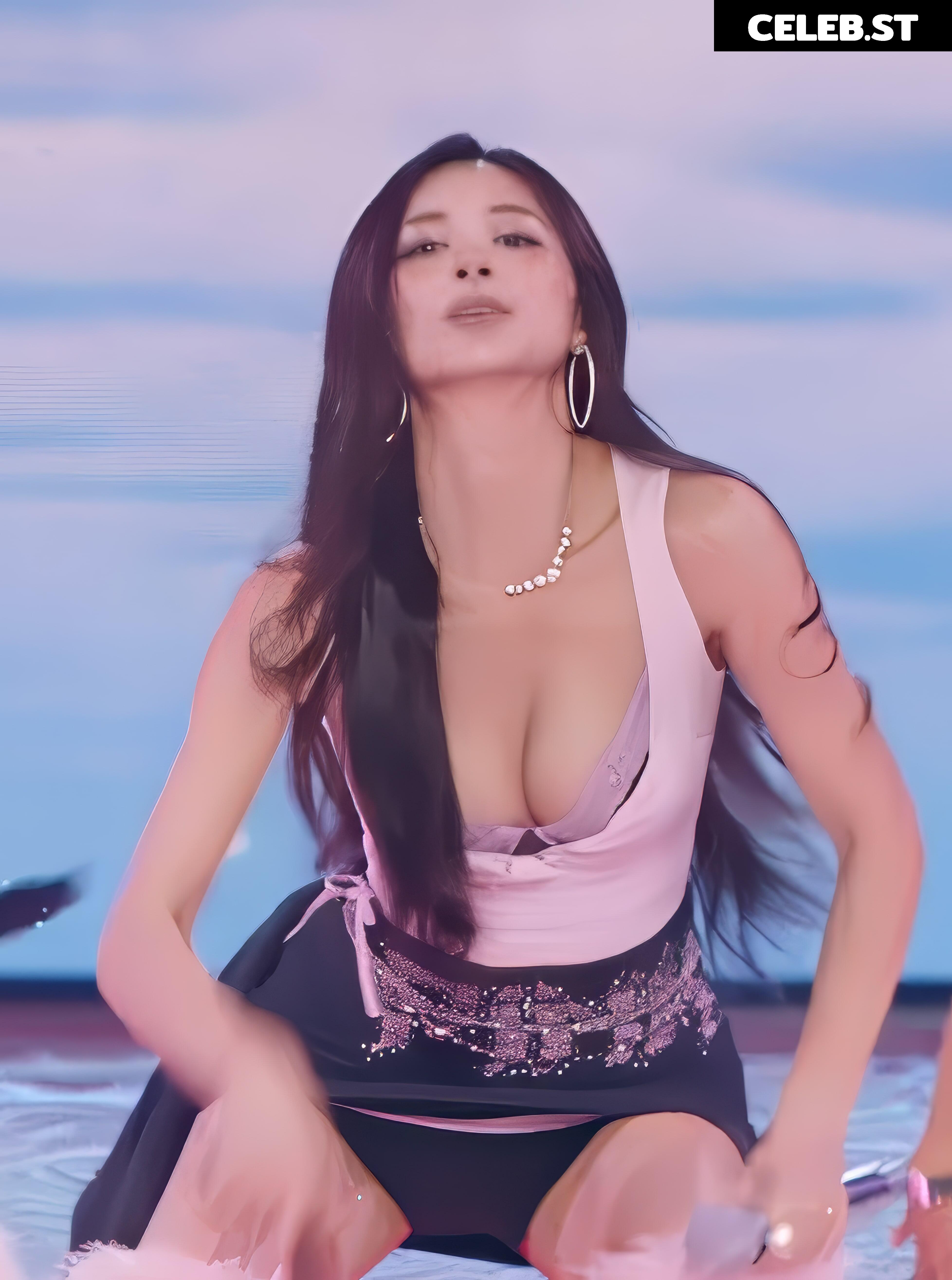 Tzuyu (Chiu Chú-jû) | Twice Image 22957151