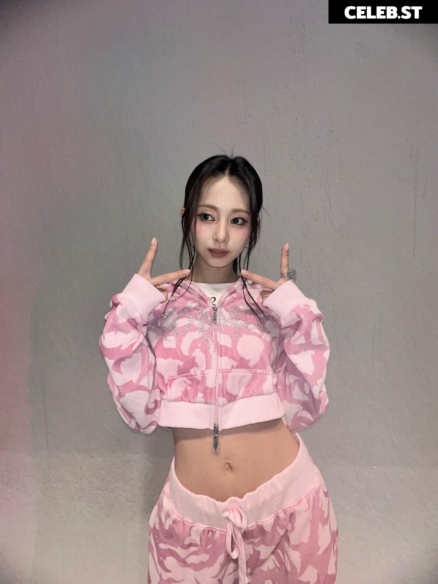 Tzuyu (Chiu Chú-jû) | Twice Image 22957094