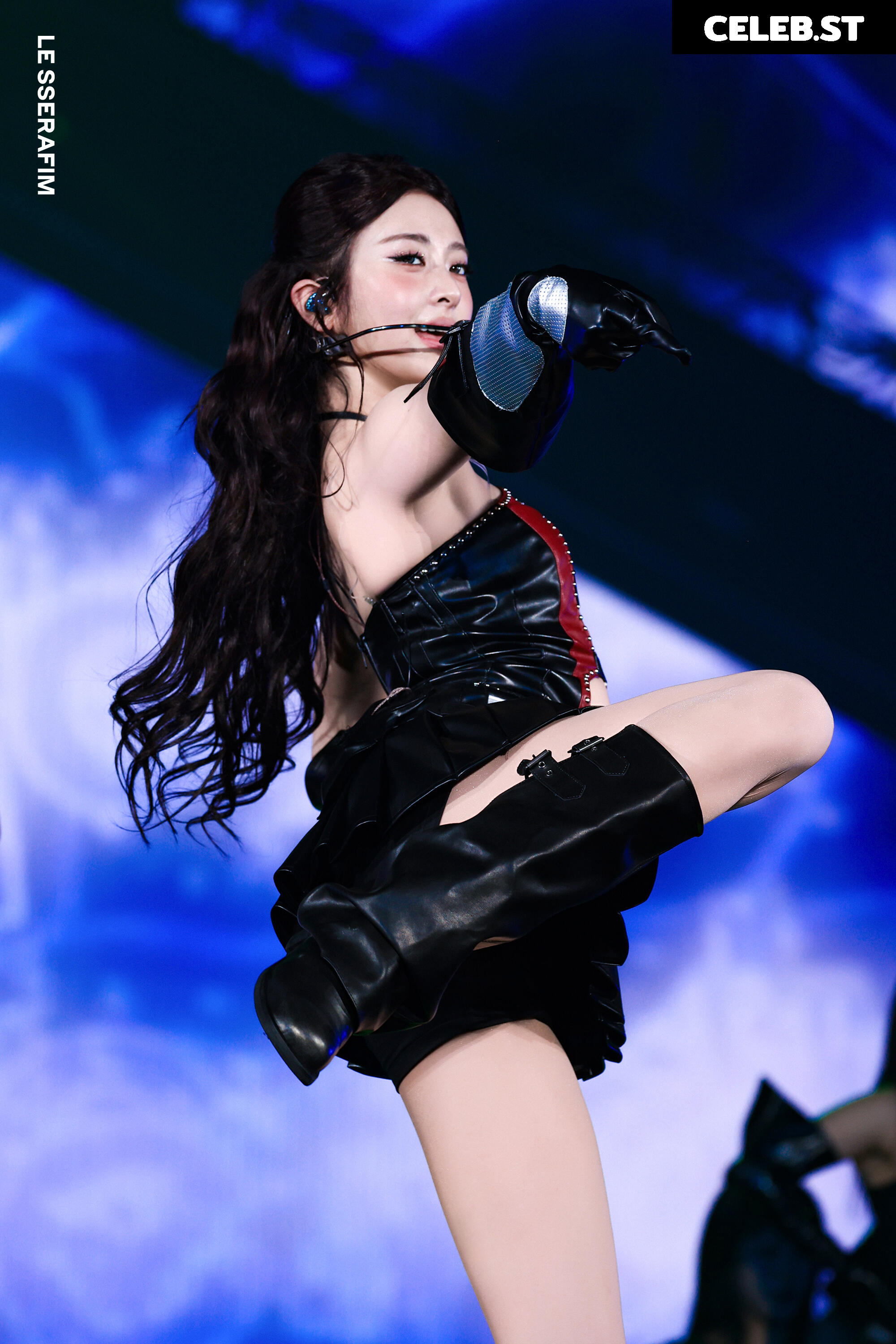 Huh Yunjin 허윤진 | LESSERAFIM Image 22957011