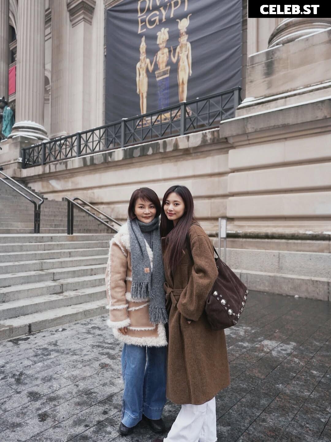 Tzuyu (Chiu Chú-jû) | Twice Image 22957303
