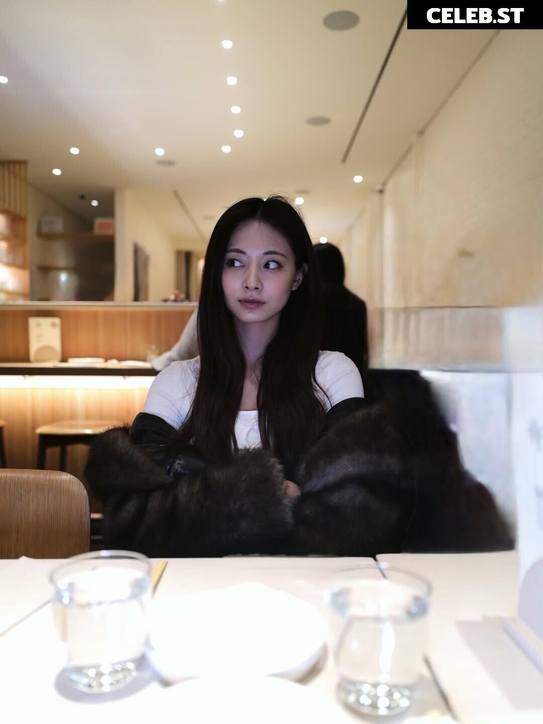 Tzuyu (Chiu Chú-jû) | Twice Image 22957300