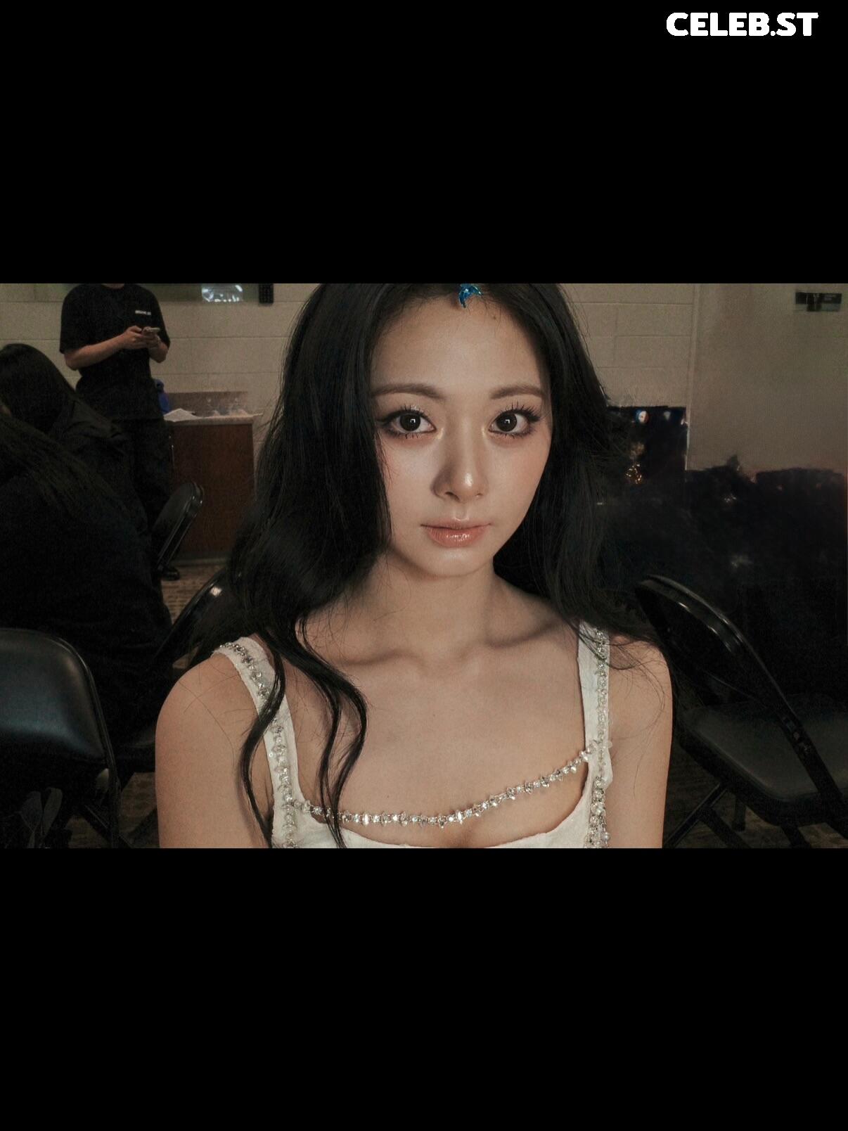 Tzuyu (Chiu Chú-jû) | Twice Image 22957335