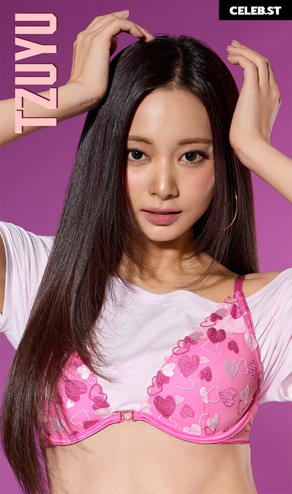 Tzuyu (Chiu Chú-jû) | Twice Image 22957233