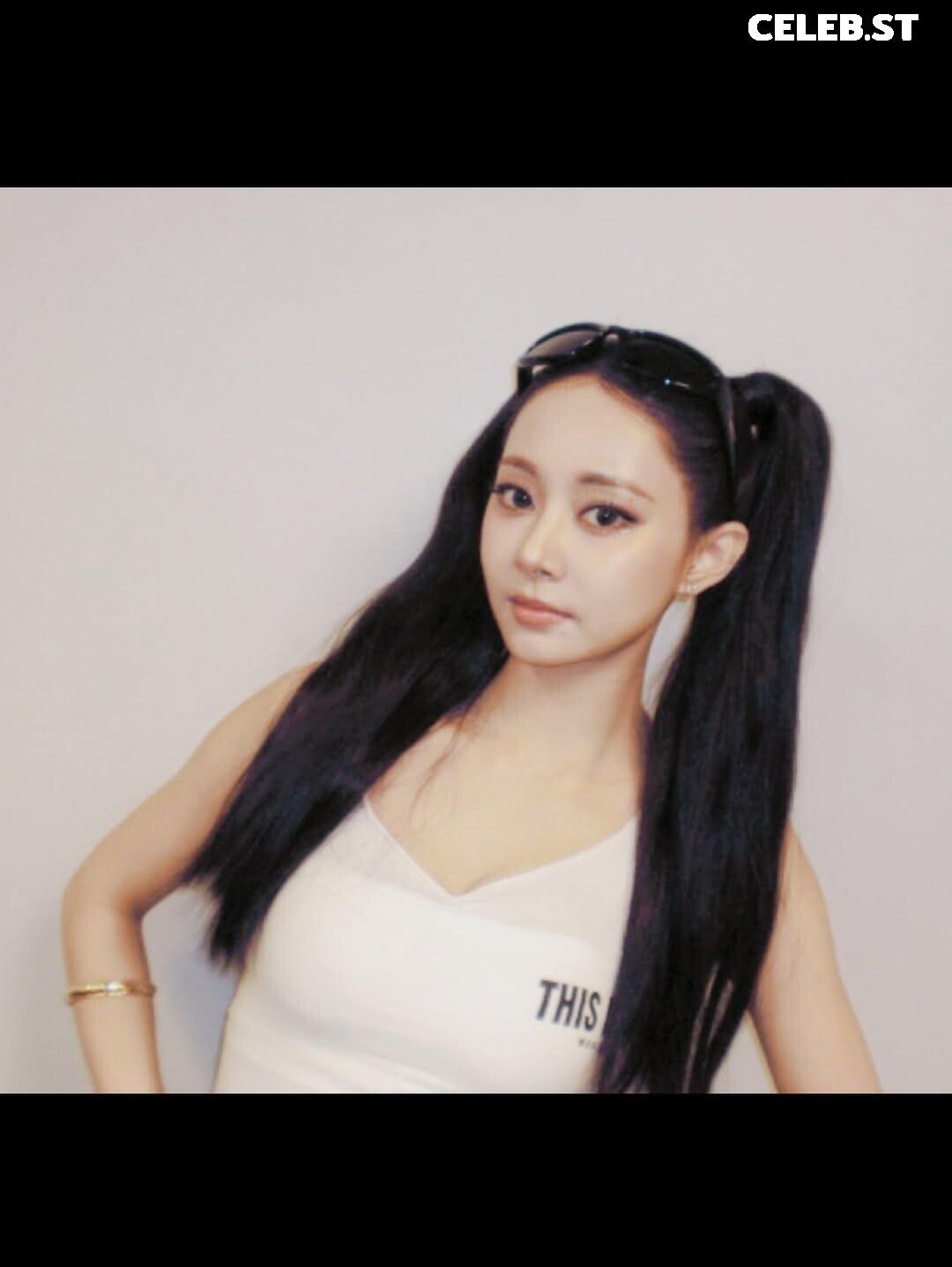 Tzuyu (Chiu Chú-jû) | Twice Image 22957253