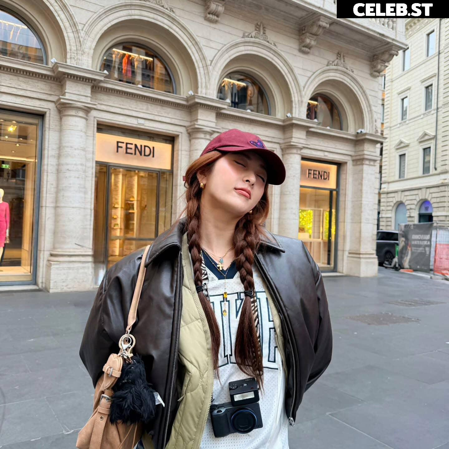 Huh Yunjin 허윤진 | LESSERAFIM Image 22956989