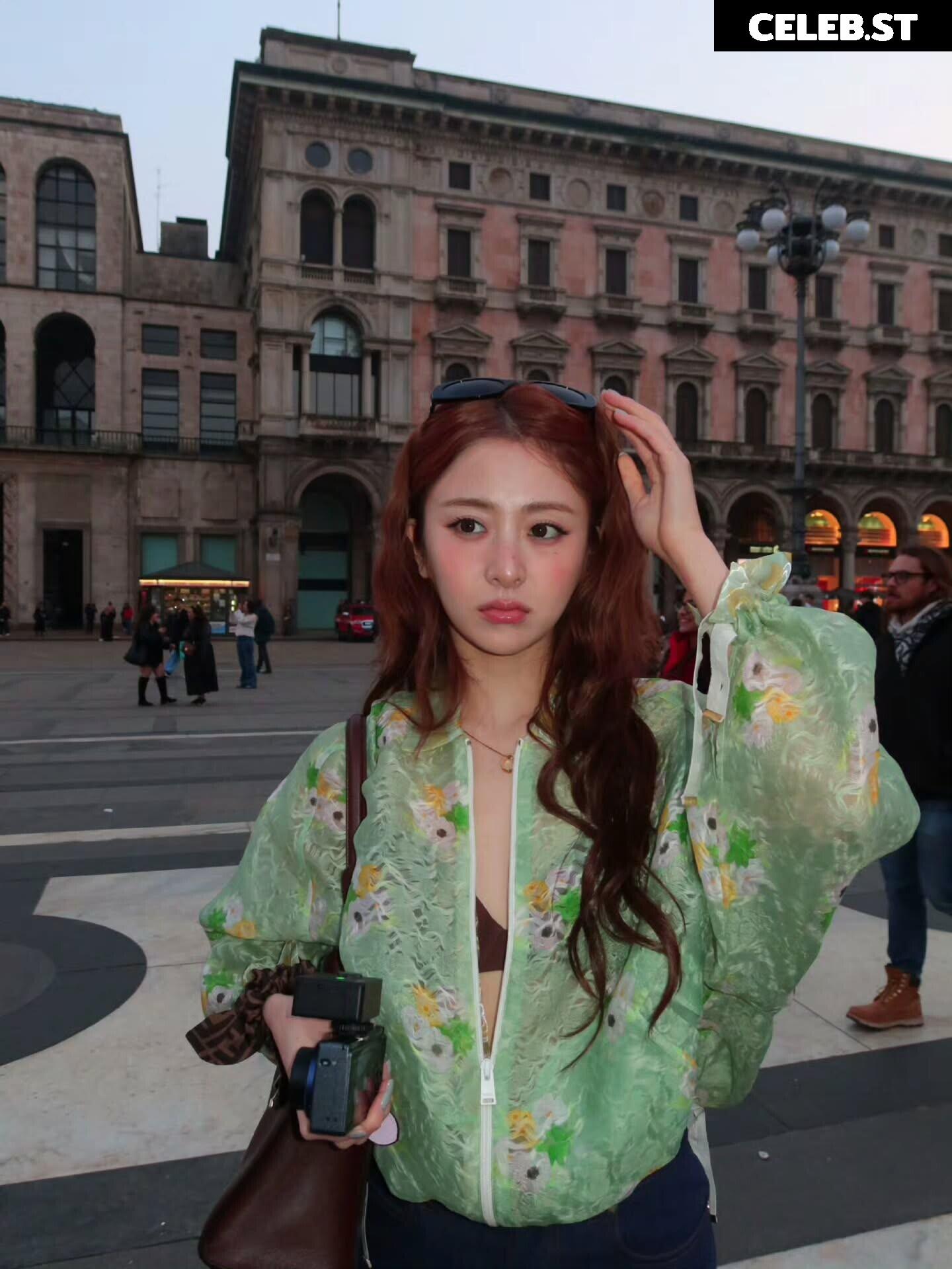 Huh Yunjin 허윤진 | LESSERAFIM Image 22956934