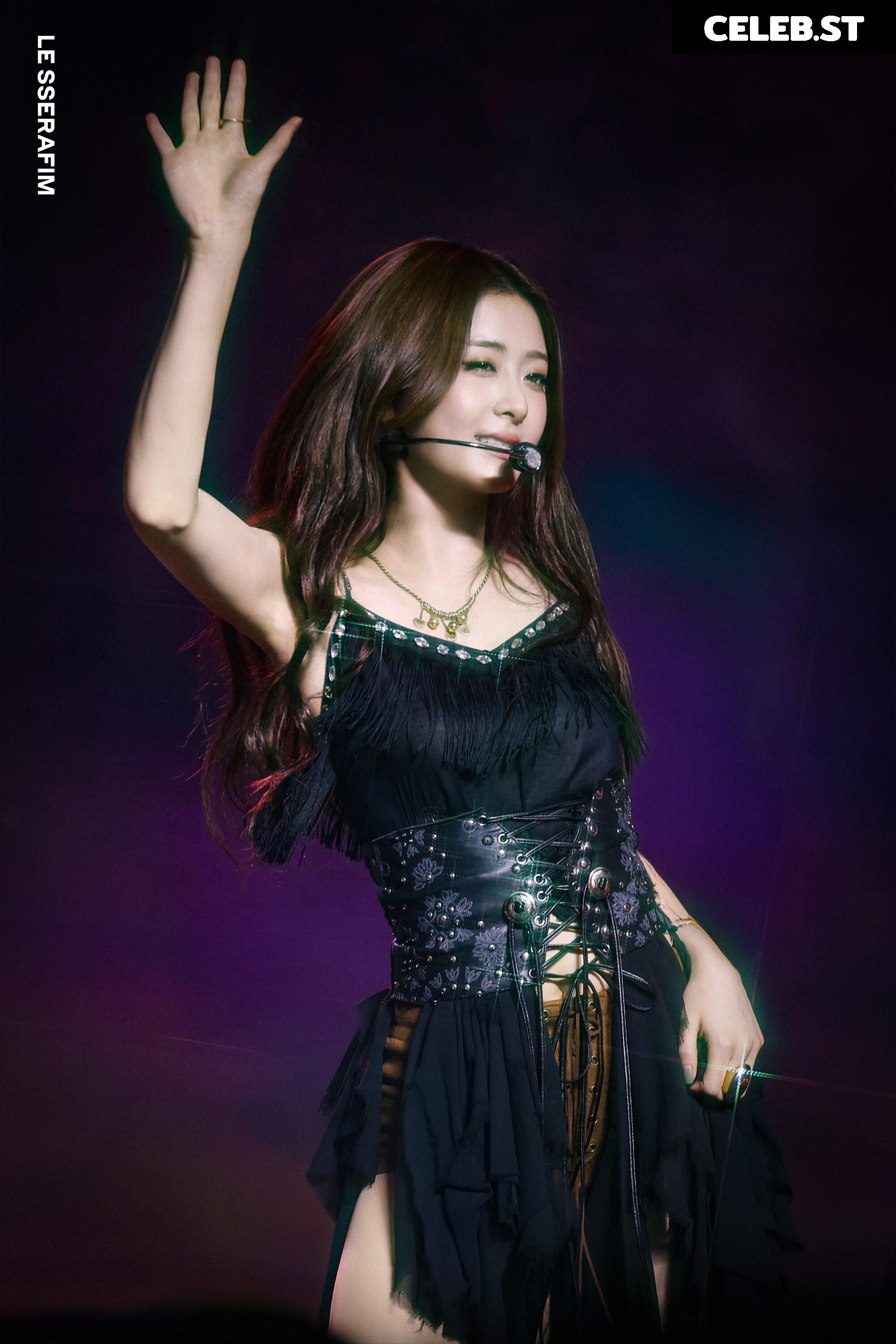 Huh Yunjin 허윤진 | LESSERAFIM Image 22956802