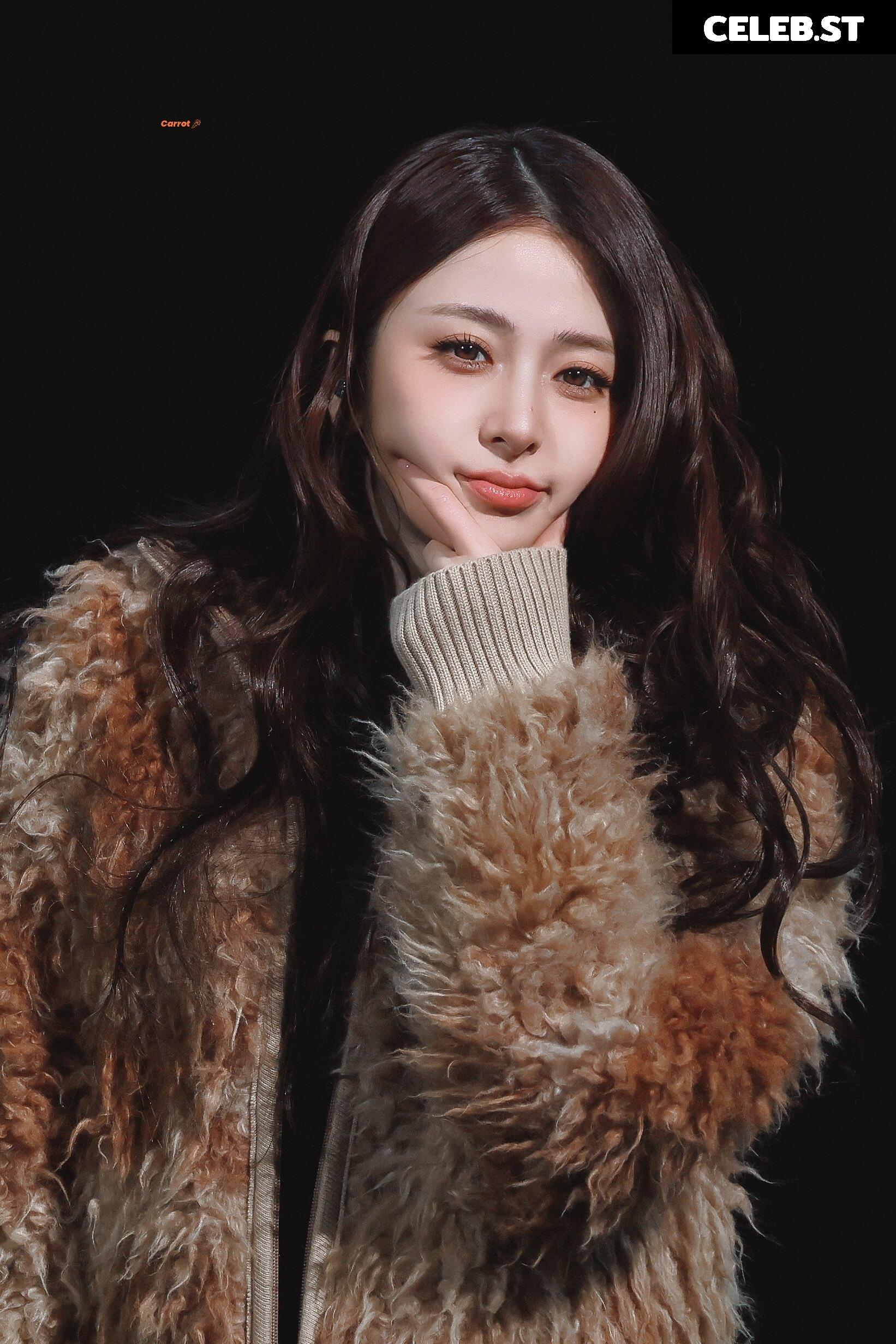 Huh Yunjin 허윤진 | LESSERAFIM Image 22956808