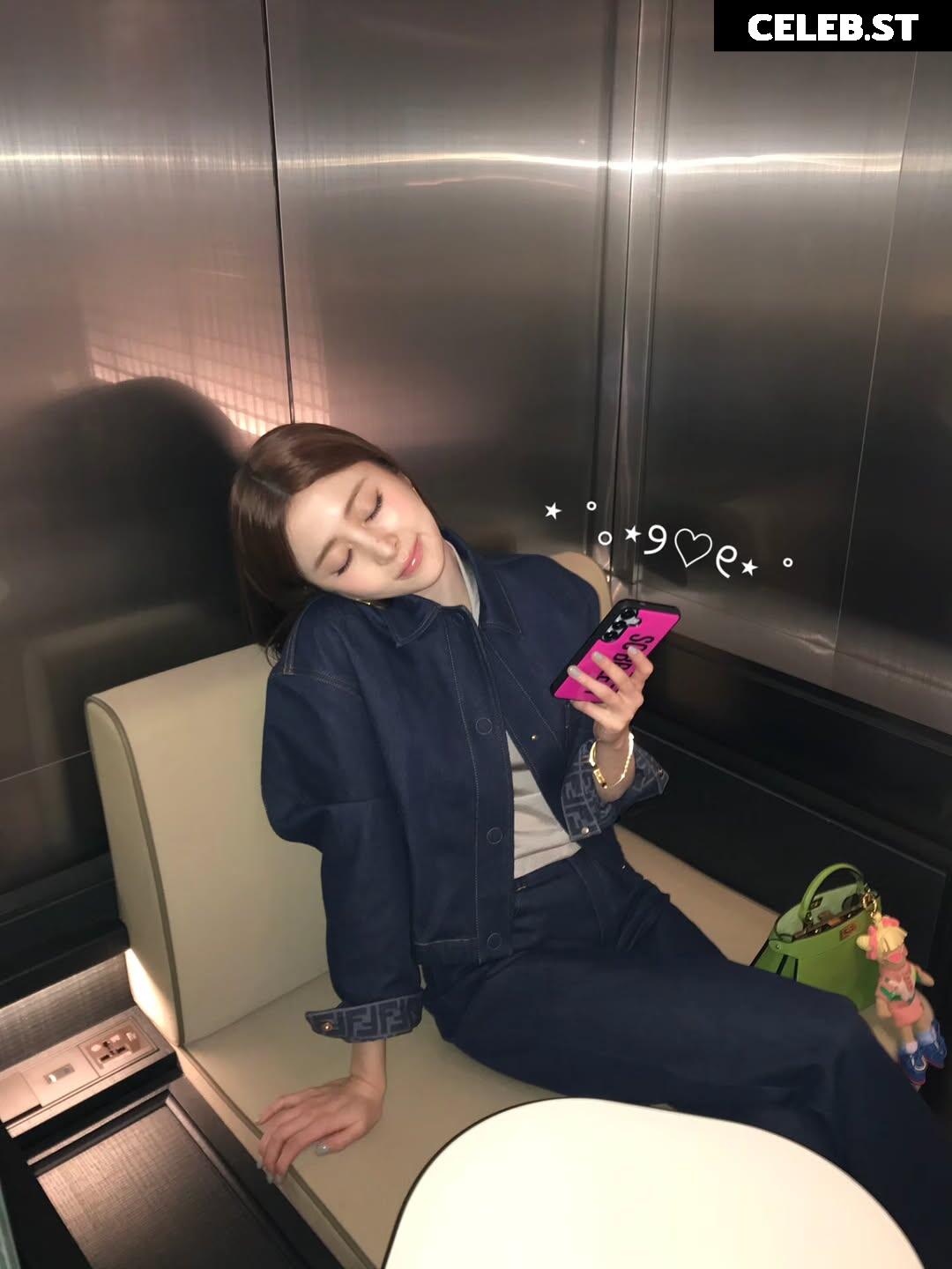 Huh Yunjin 허윤진 | LESSERAFIM Image 22956860