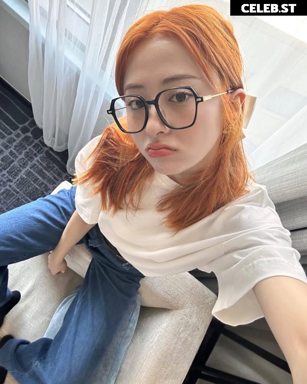 Huh Yunjin 허윤진 | LESSERAFIM Image 22956853