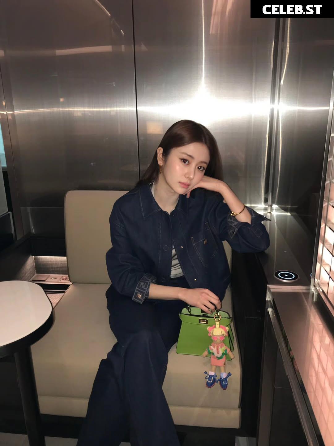 Huh Yunjin 허윤진 | LESSERAFIM Image 22956858