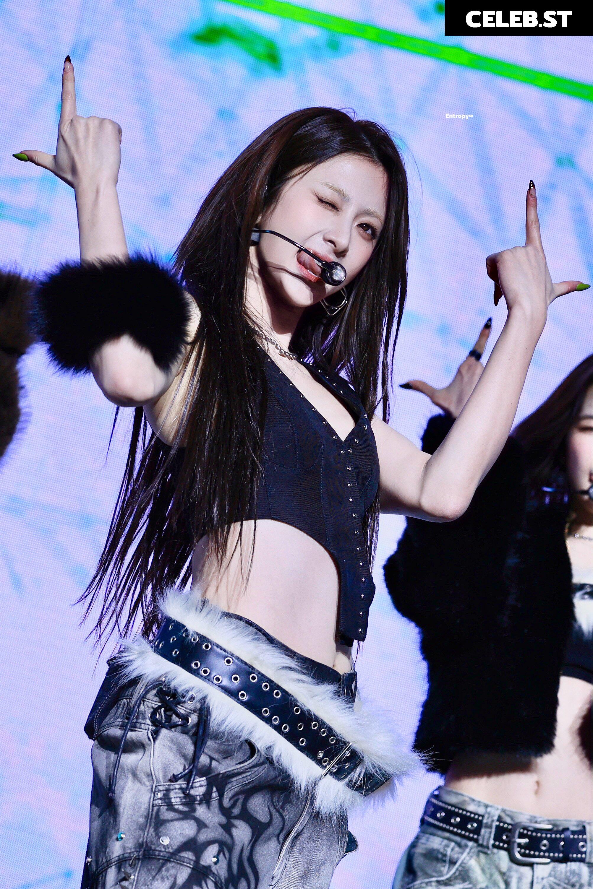 Huh Yunjin 허윤진 | LESSERAFIM Image 22956596