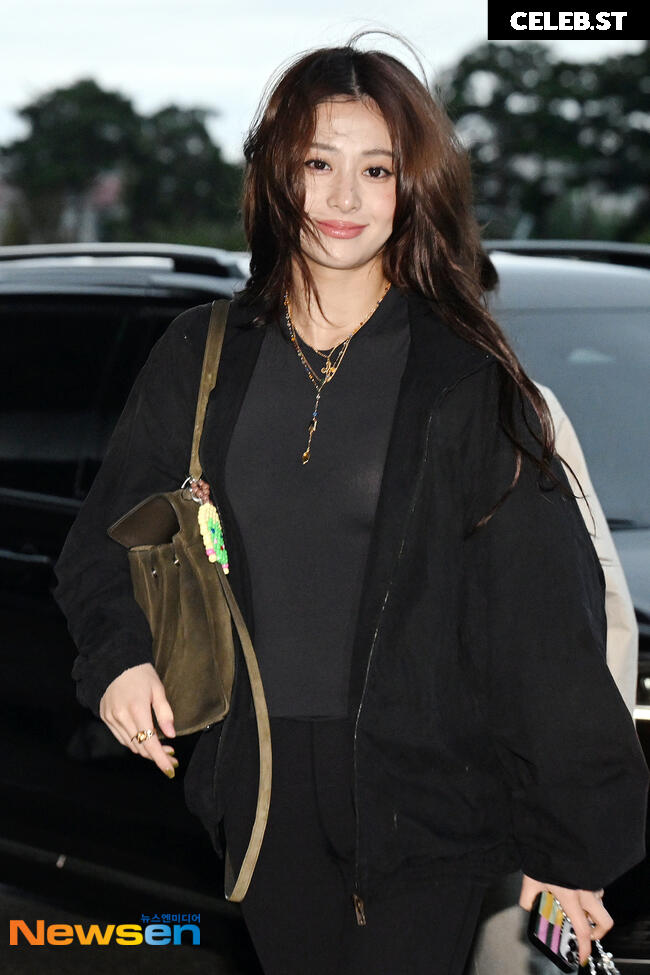Huh Yunjin 허윤진 | LESSERAFIM Image 22956505