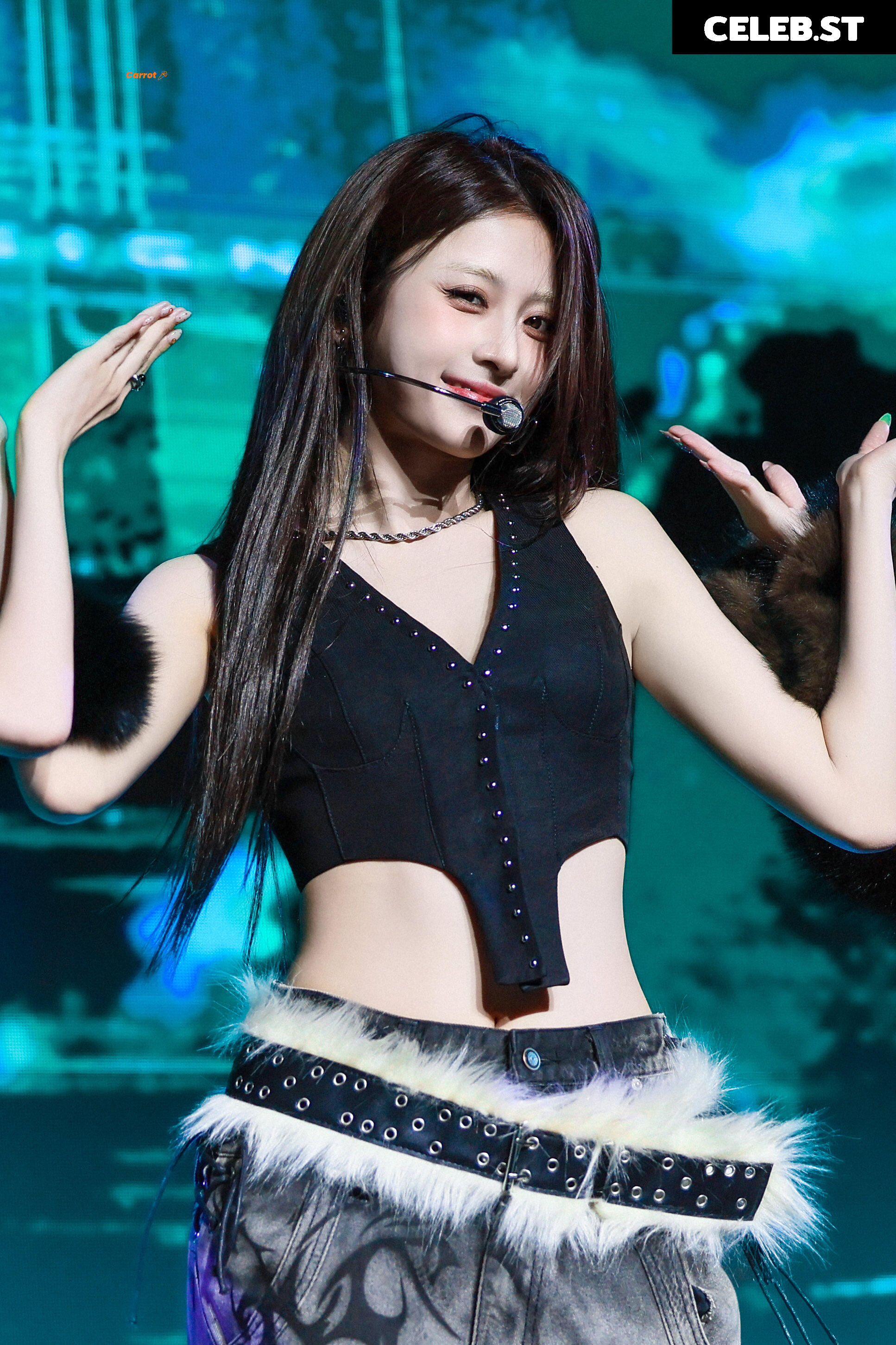Huh Yunjin 허윤진 | LESSERAFIM Image 22956571