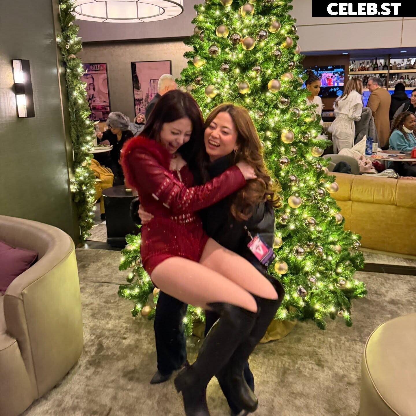 Huh Yunjin 허윤진 | LESSERAFIM Image 22956725