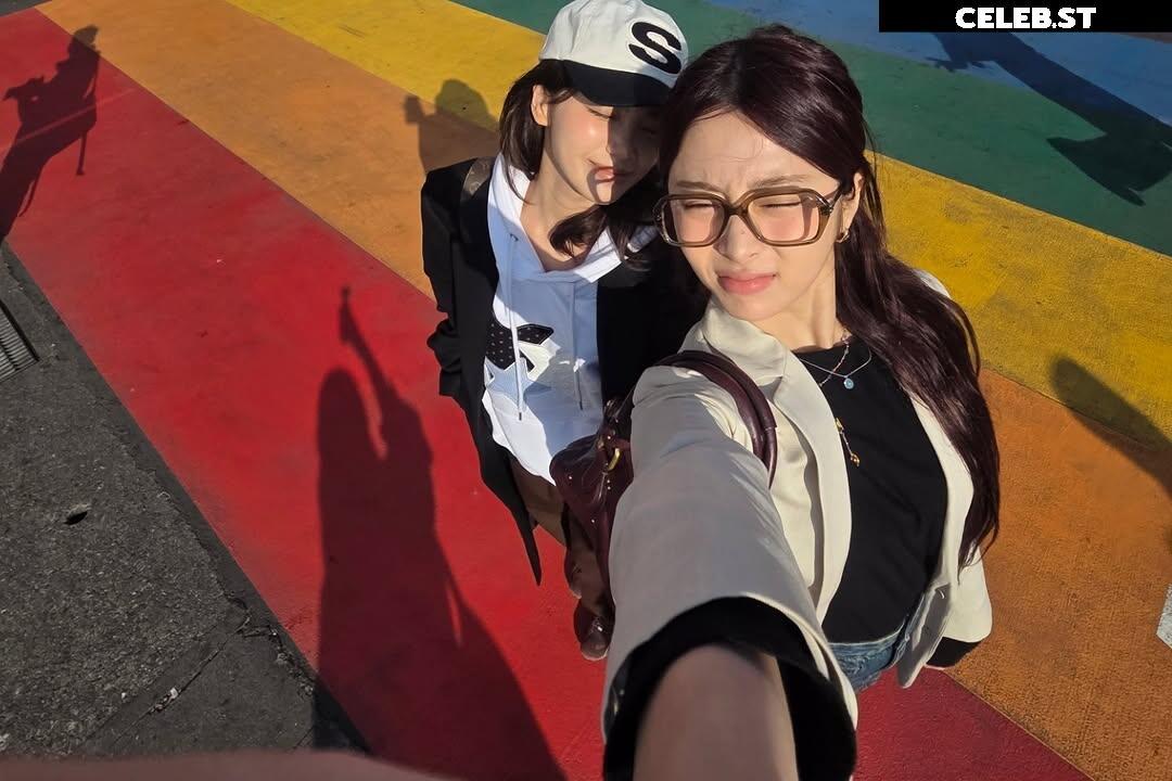 Huh Yunjin 허윤진 | LESSERAFIM Image 22956777