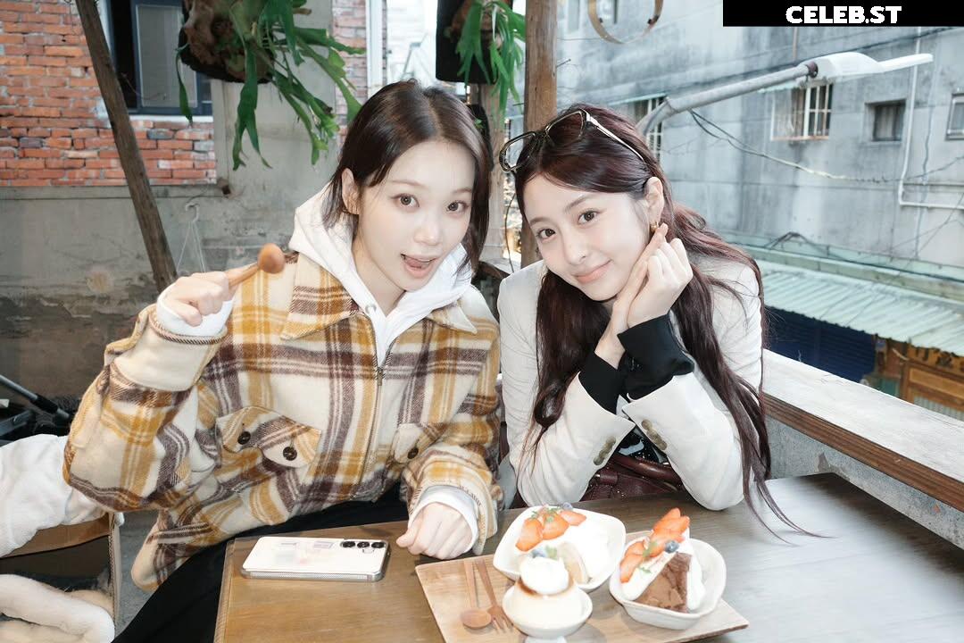 Huh Yunjin 허윤진 | LESSERAFIM Image 22956779