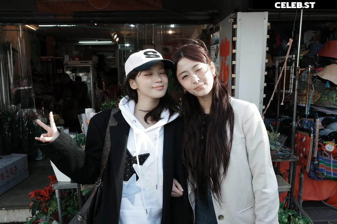 Huh Yunjin 허윤진 | LESSERAFIM Image 22956778