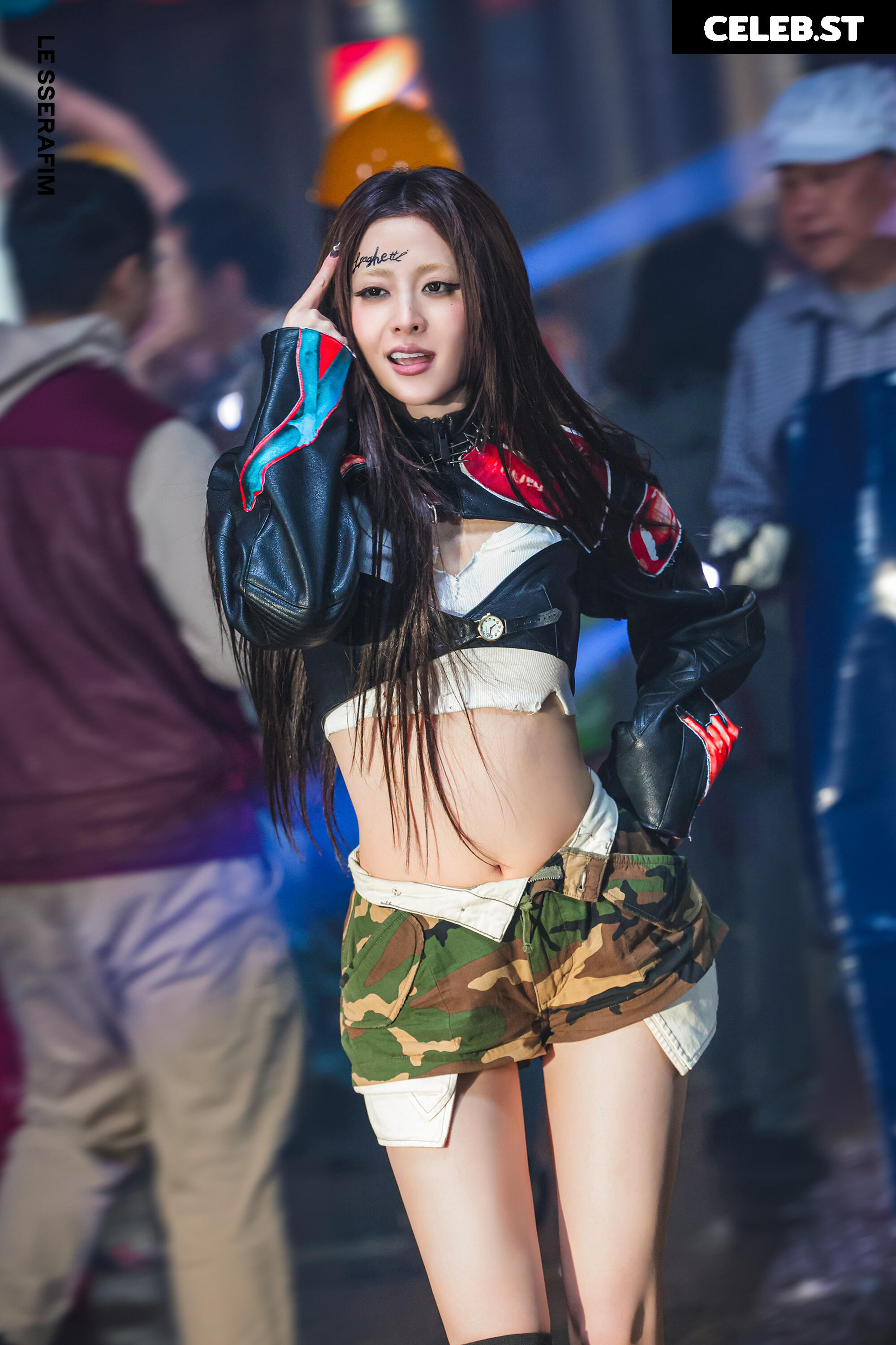 Huh Yunjin 허윤진 | LESSERAFIM Image 22956632