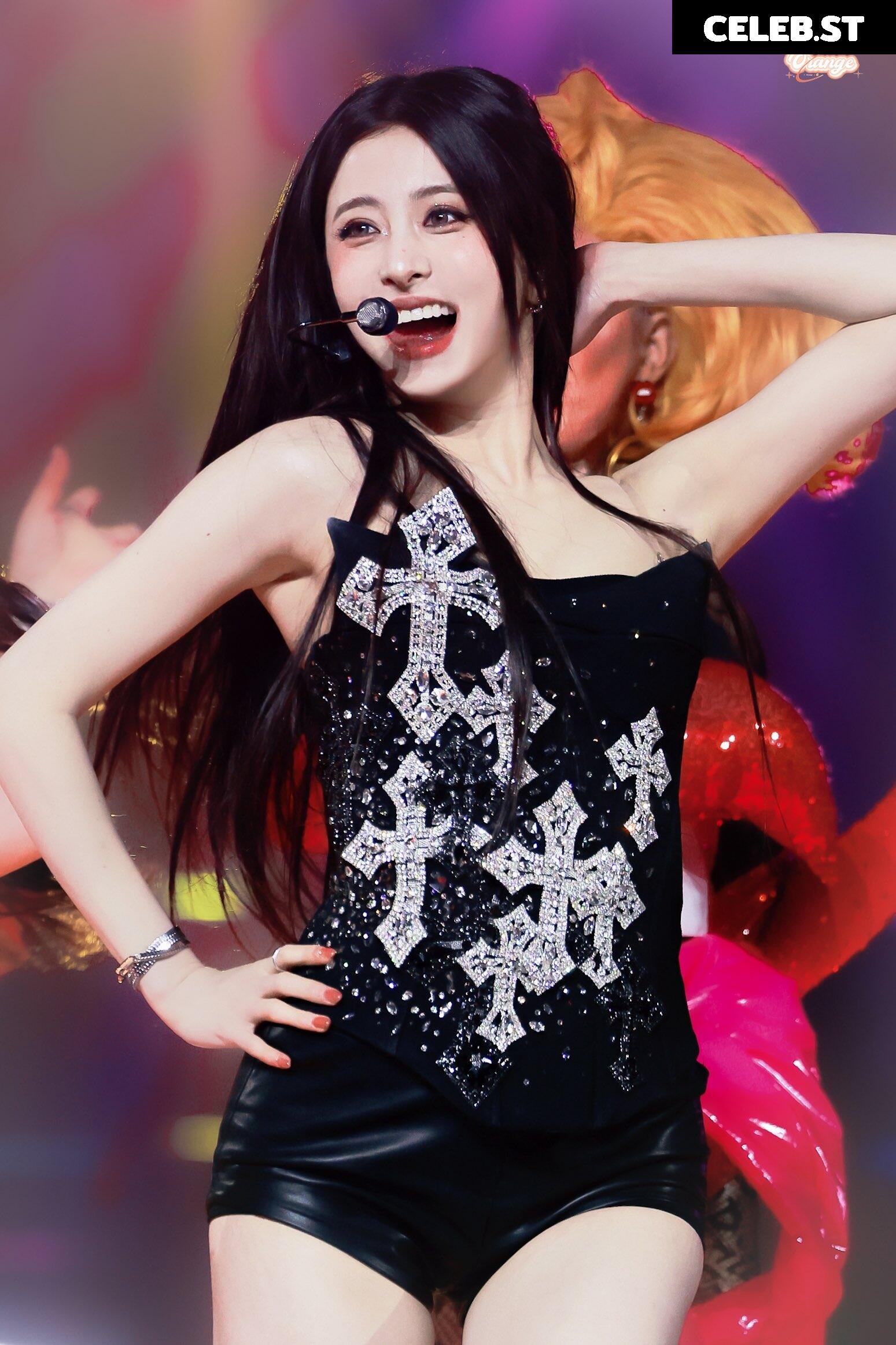Huh Yunjin 허윤진 | LESSERAFIM Image 22956660