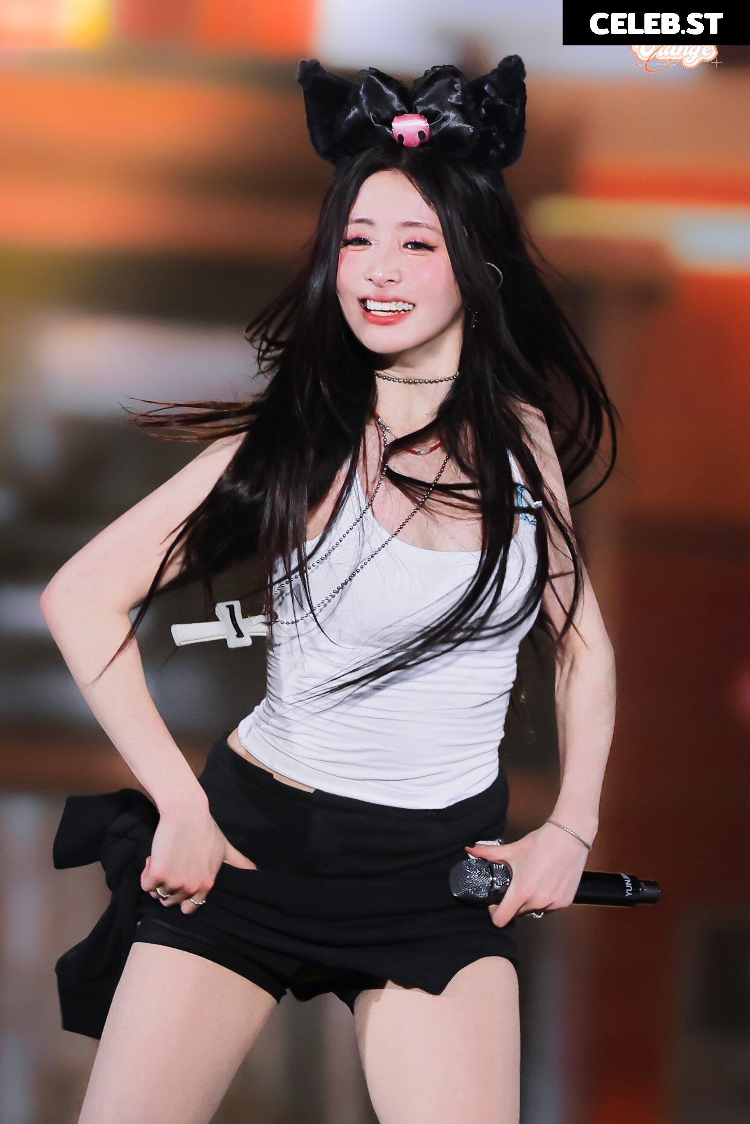 Huh Yunjin 허윤진 | LESSERAFIM Image 22956653